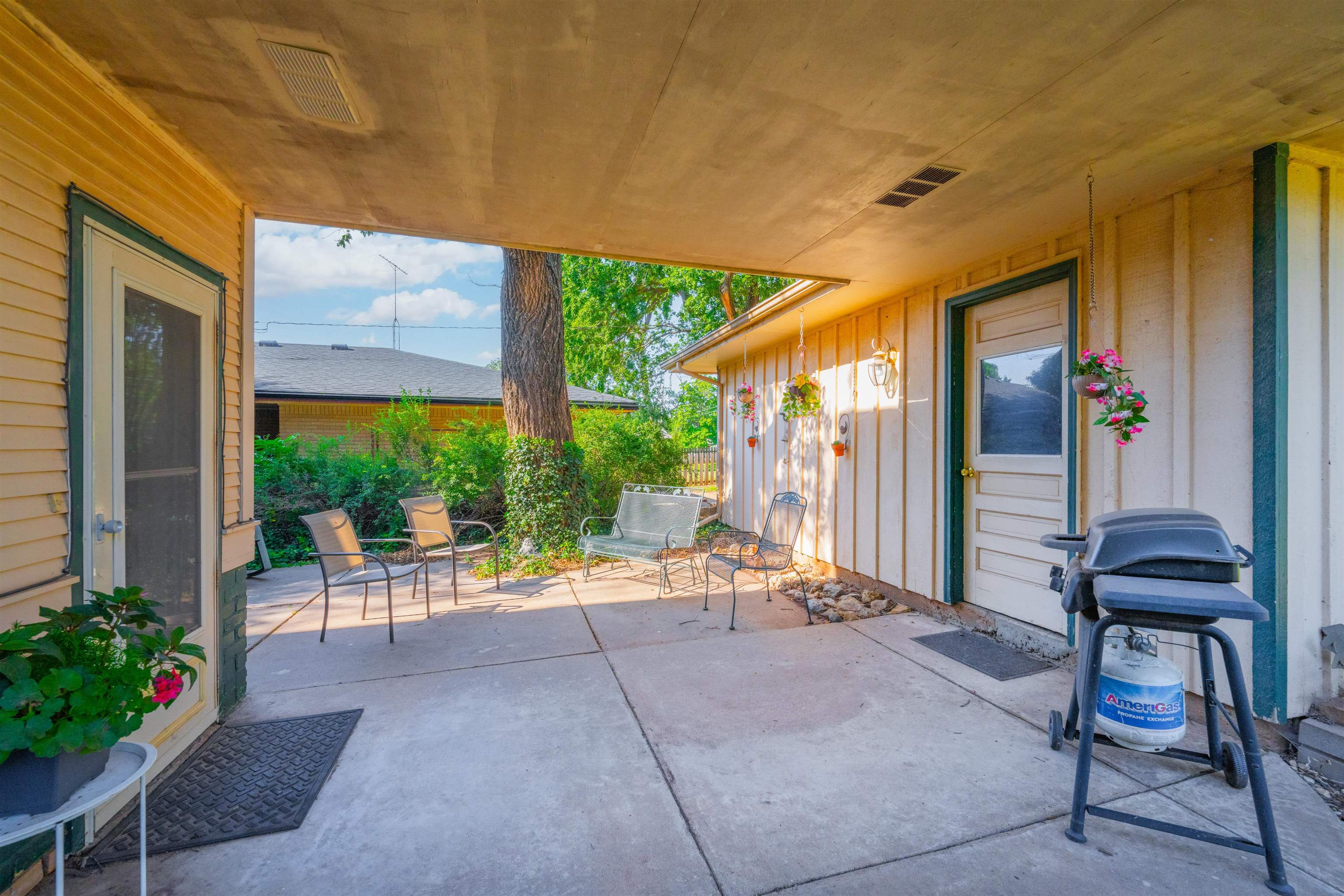 424 N Bluff Anthony KS 67003