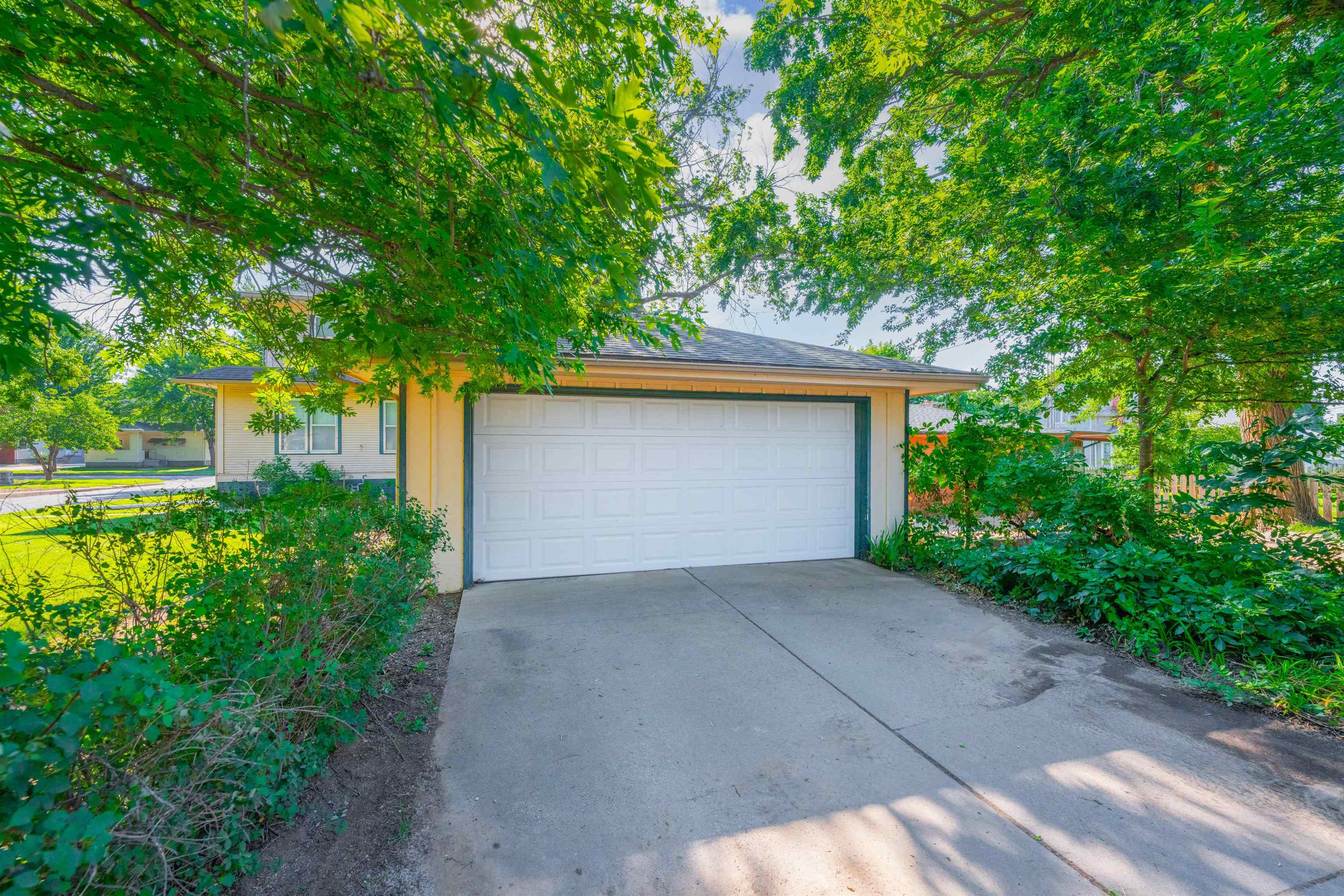 424 N Bluff Anthony KS 67003