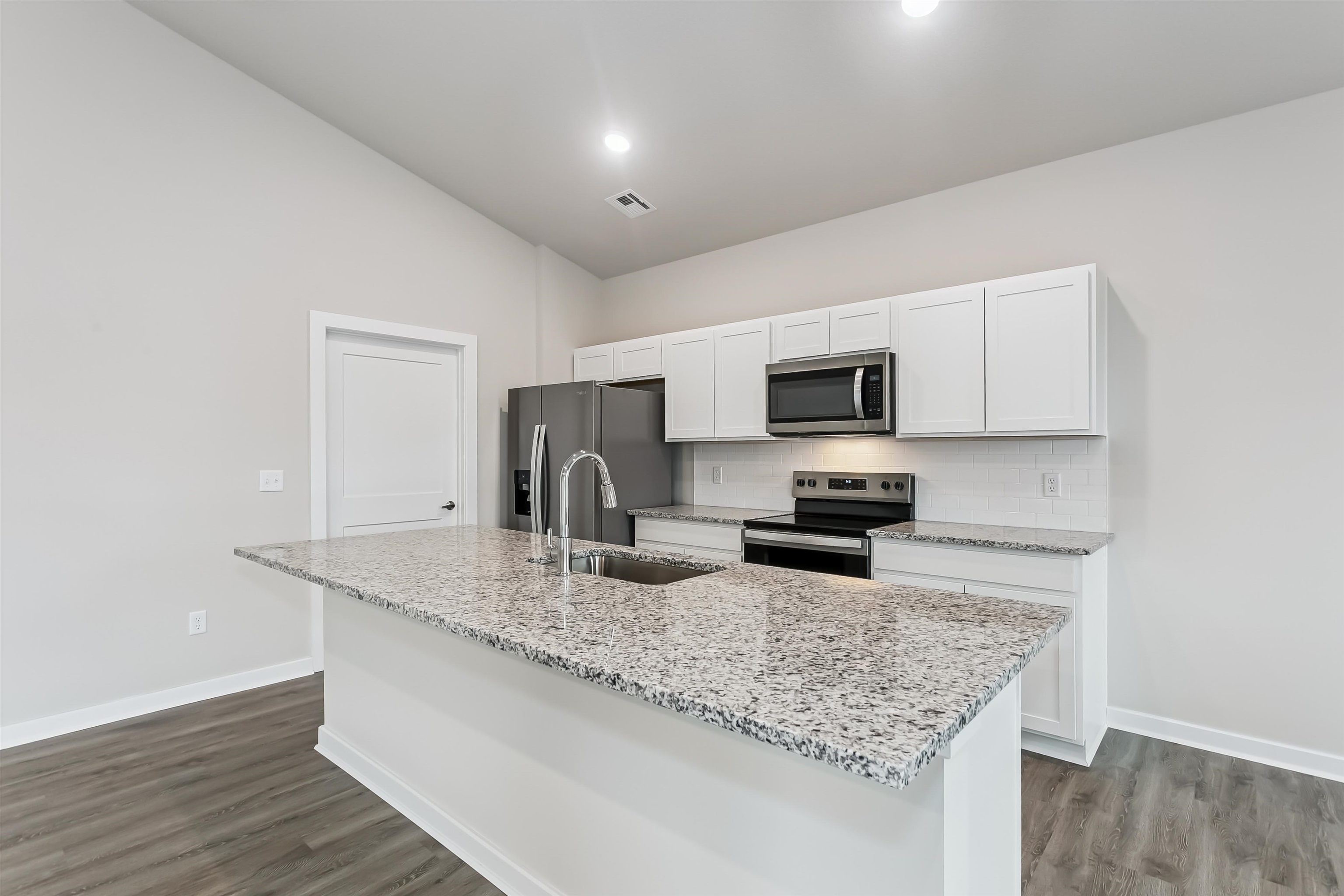 1606 N Topaz Lane Mulvane KS 67110