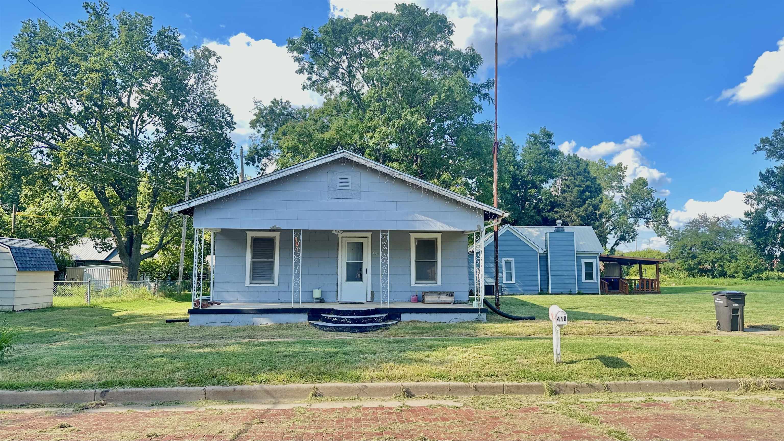 410 E Taylor Avenue Arkansas City KS 67005
