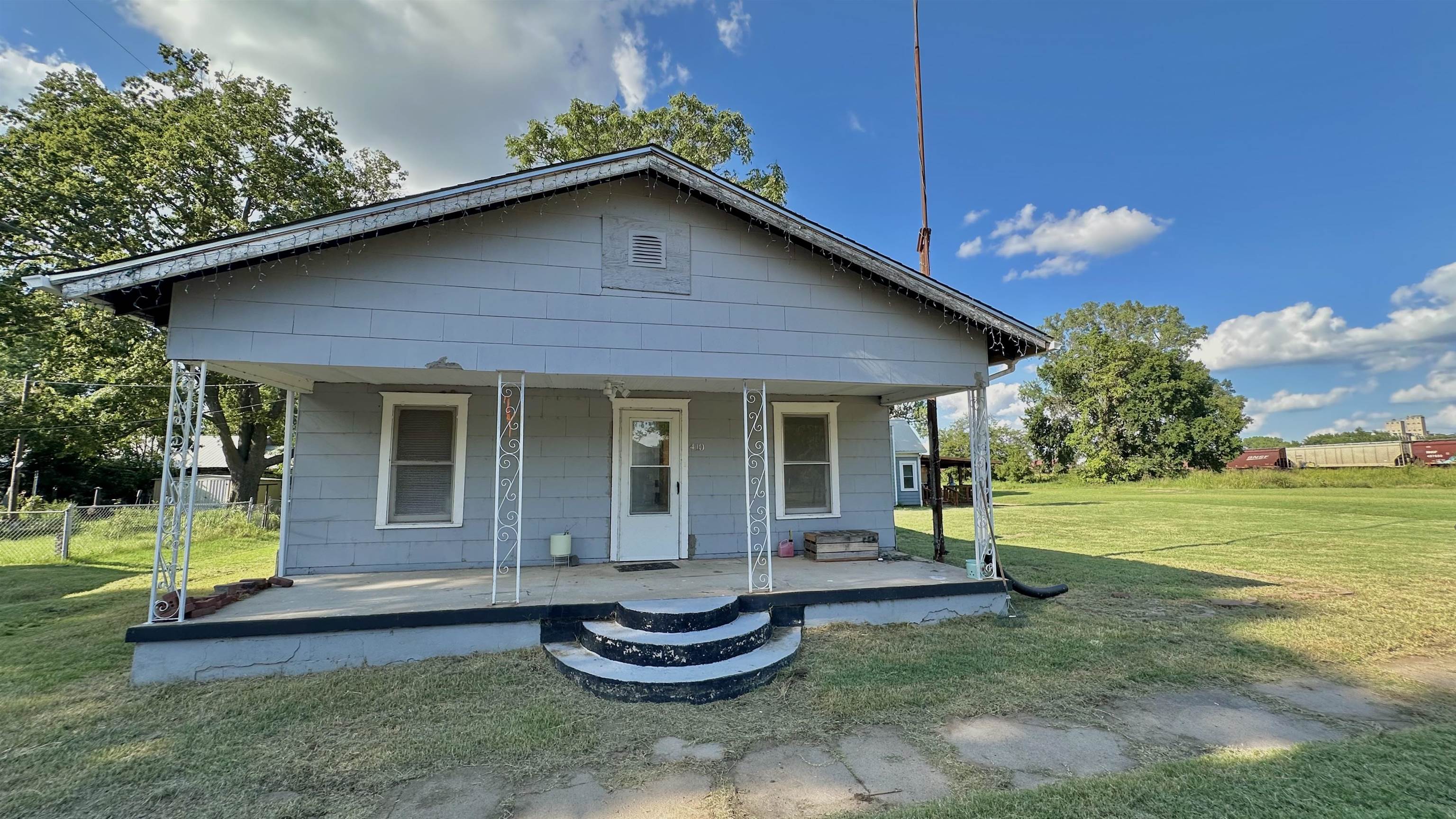 410 E Taylor Avenue Arkansas City KS 67005