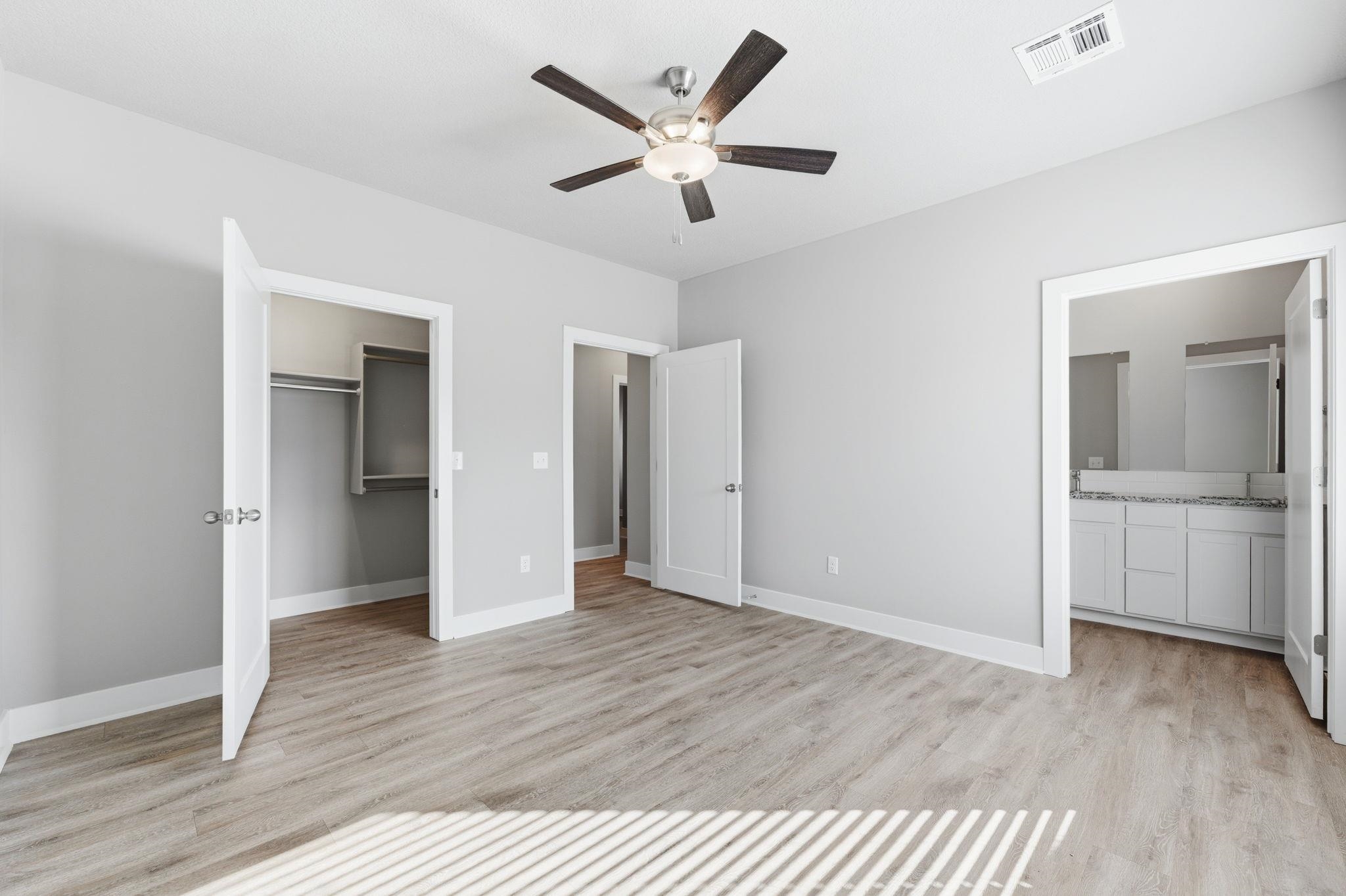 490 E Harper Street Valley Center KS 67147-8948