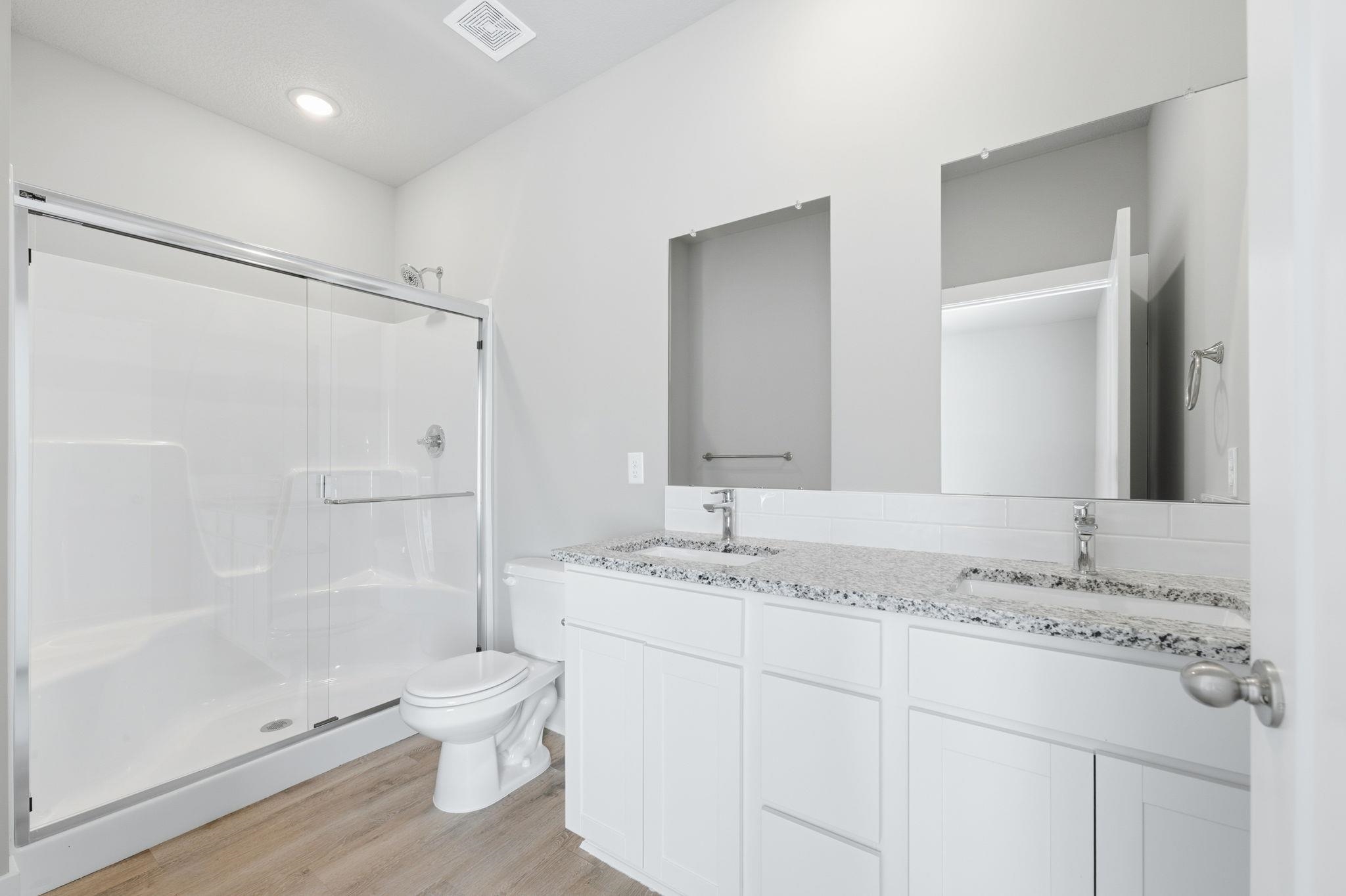 490 E Harper Street Valley Center KS 67147-8948