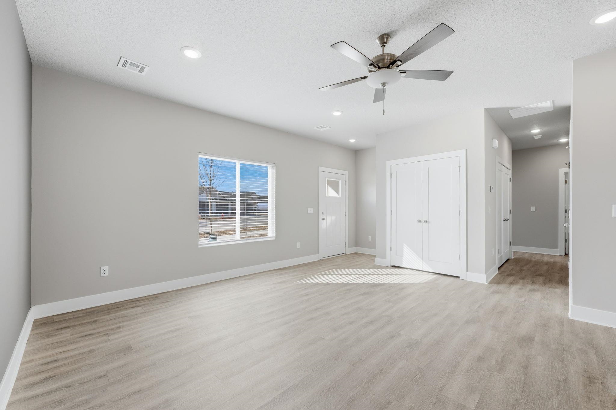 490 E Harper Street Valley Center KS 67147-8948