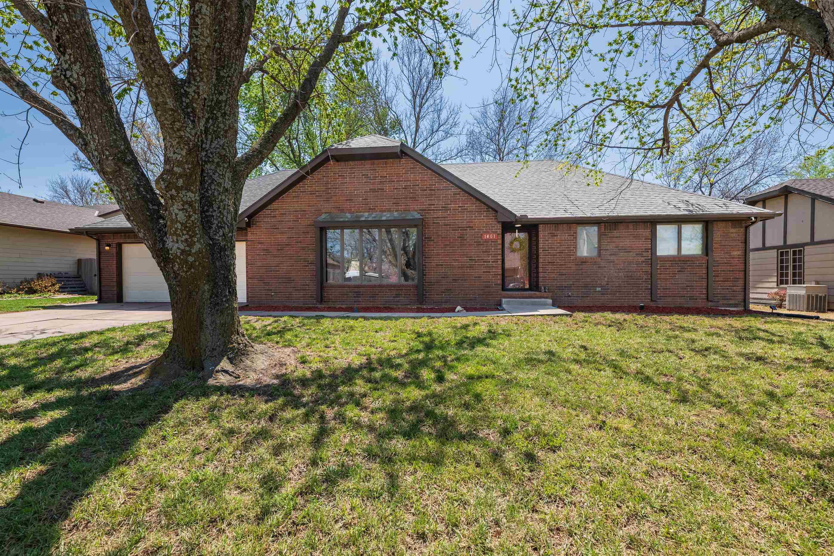 1401 E Cresthilll Derby KS 67037