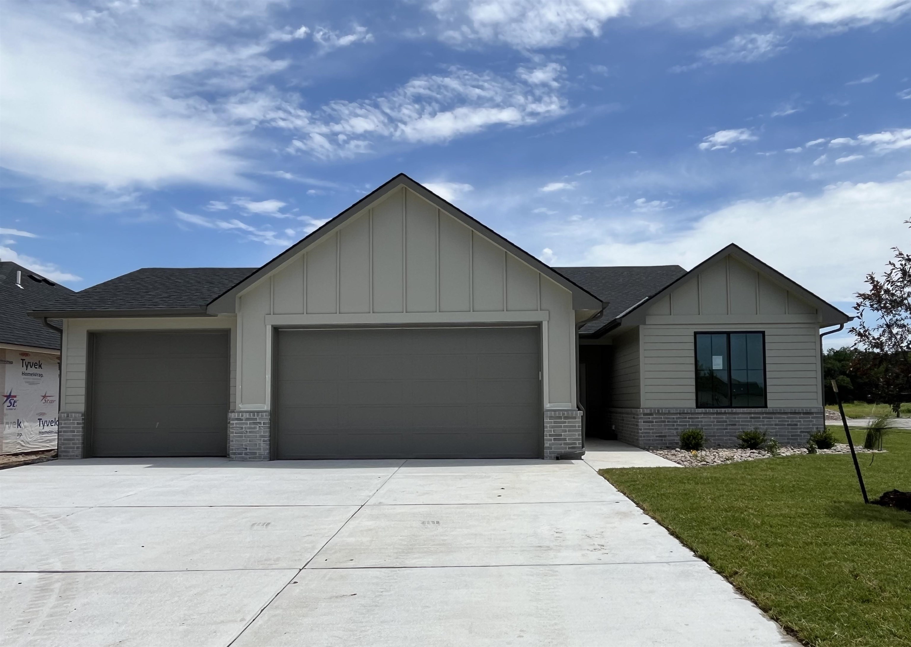 1630 N Forestview Street Wichita KS 67235