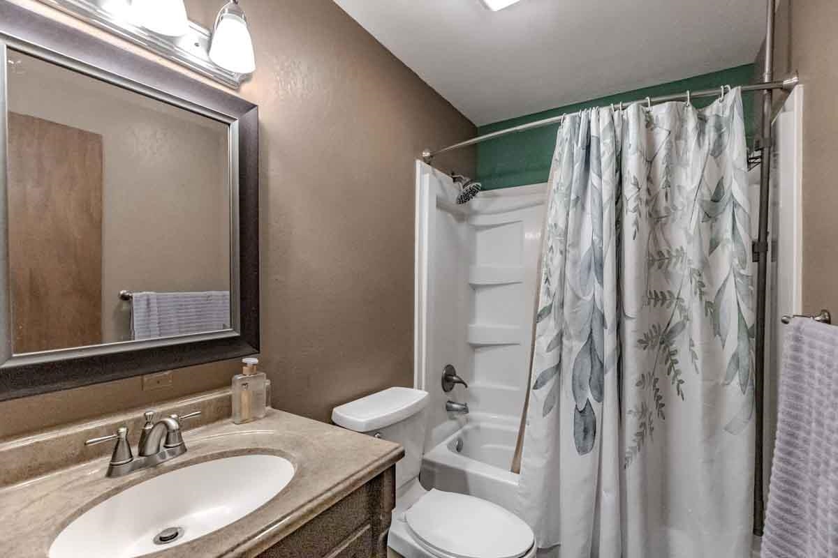 1626 N 14th Street Arkansas City KS 67005