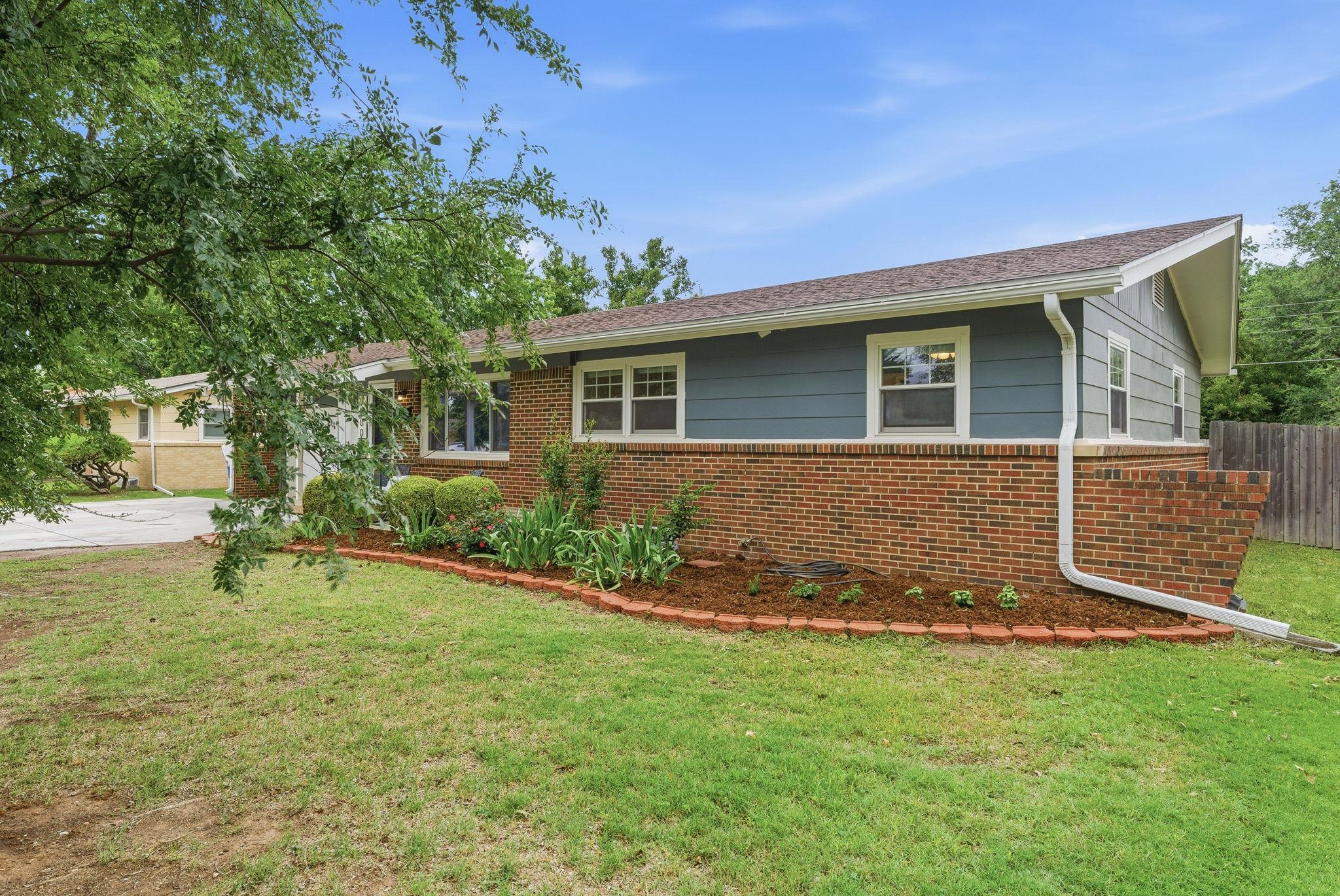 9200 W Bekemeyer Lane Wichita KS 67212