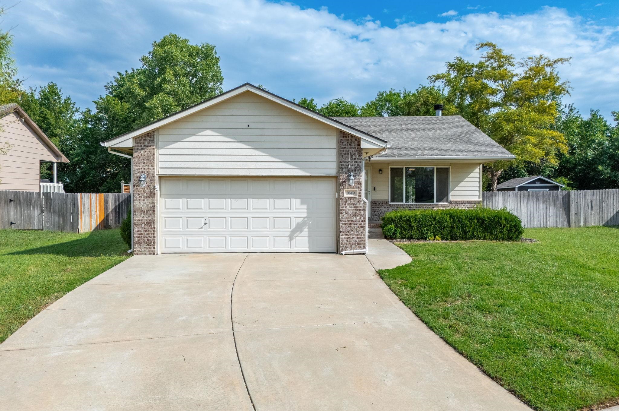 1049 E Splitwood Way Court Derby KS 67037