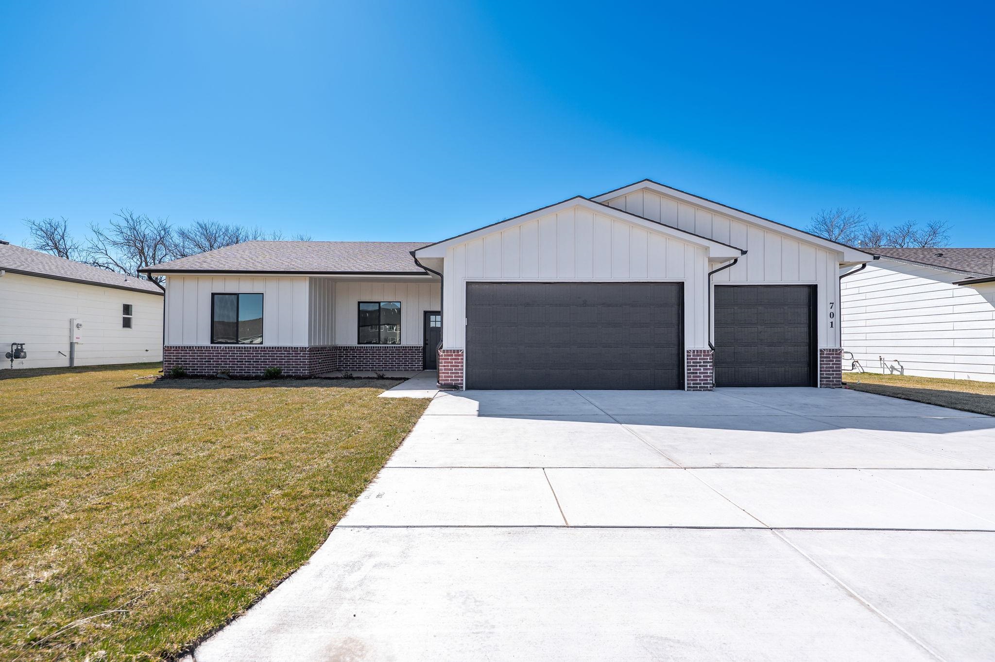 701 E Elmwood Street Park City KS 67147