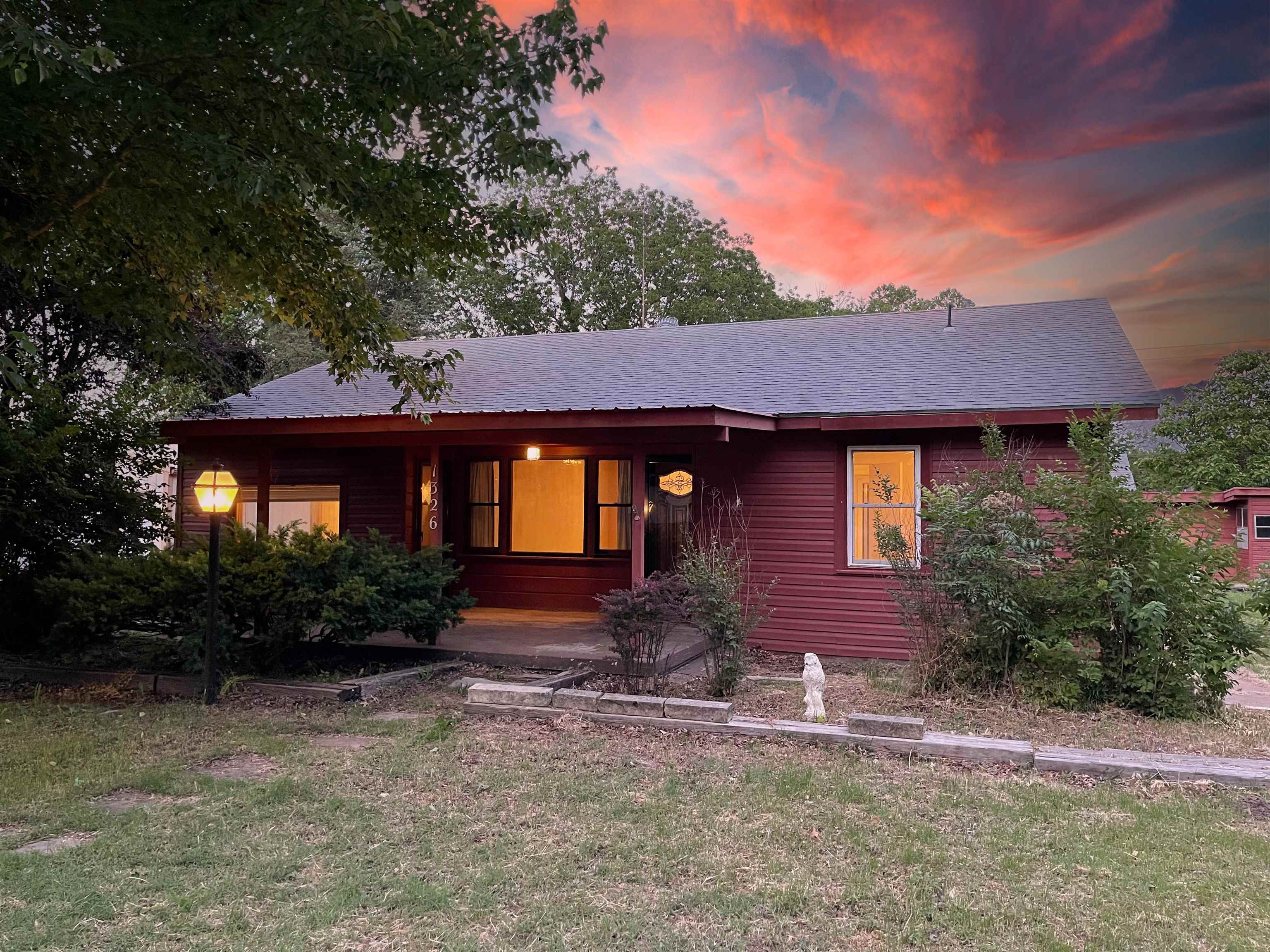 1326 N C Street Arkansas City KS 67005