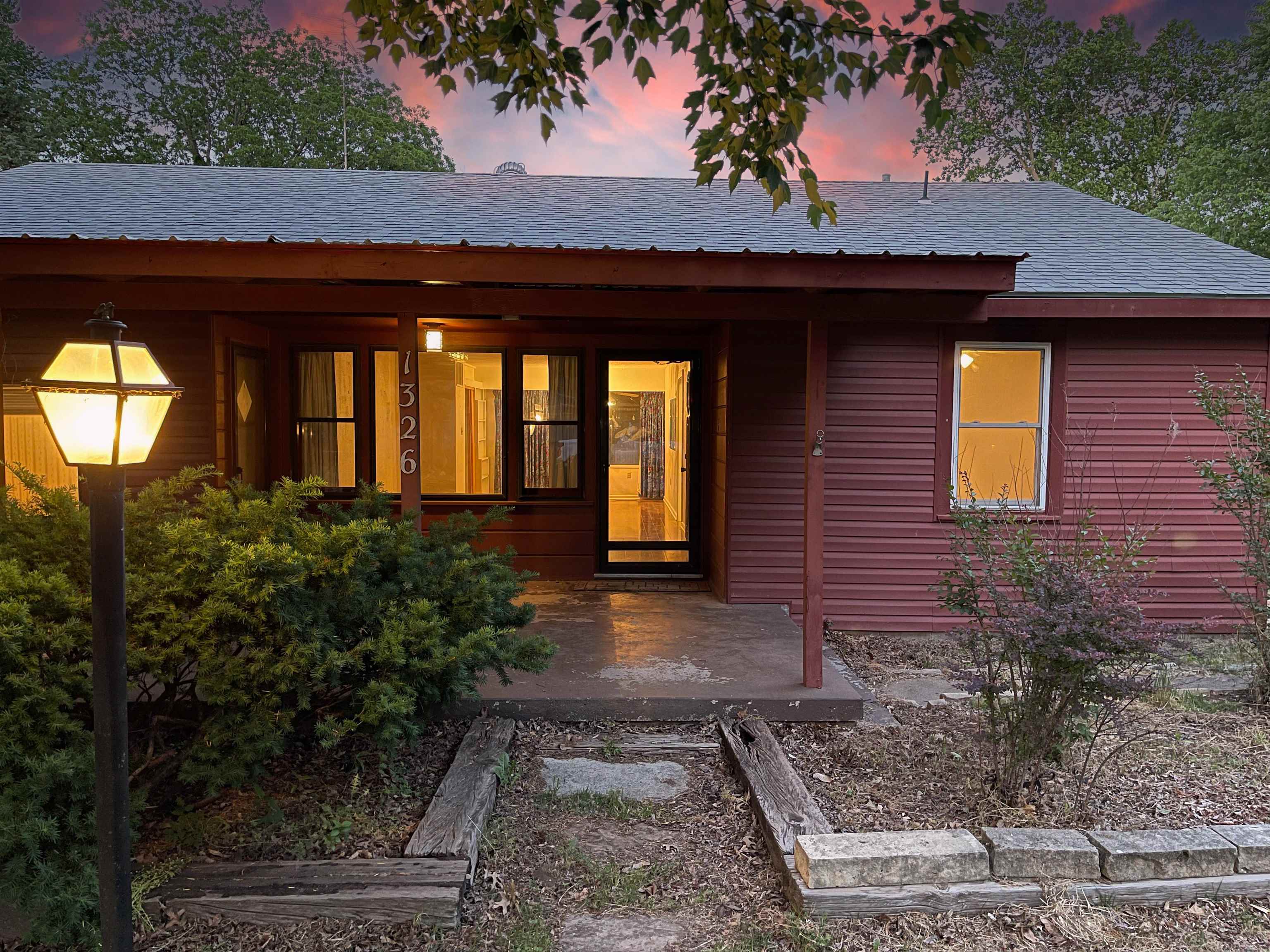 1326 N C Street Arkansas City KS 67005