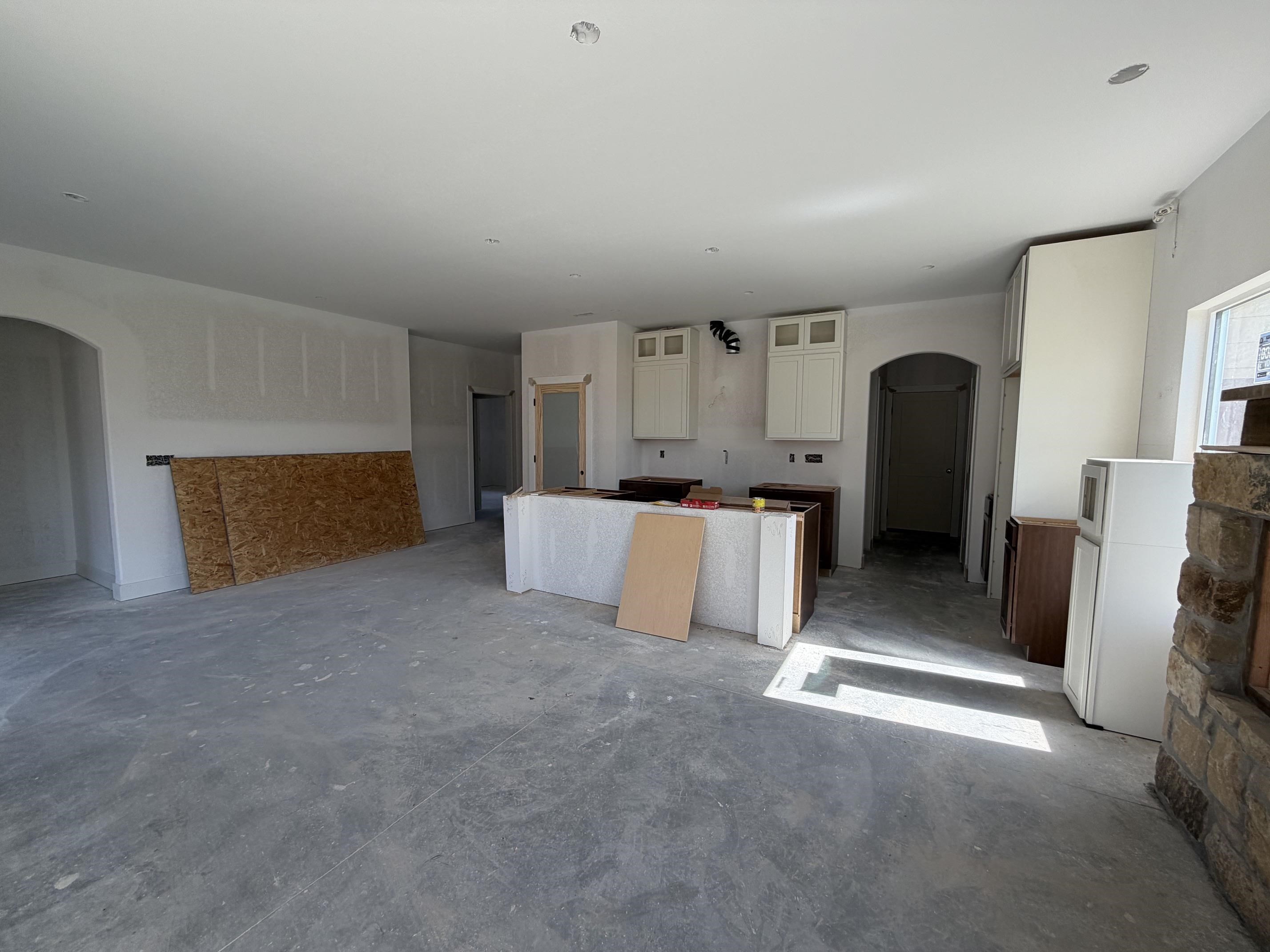 734 N Rainbow Lake Court Wichita KS 67235