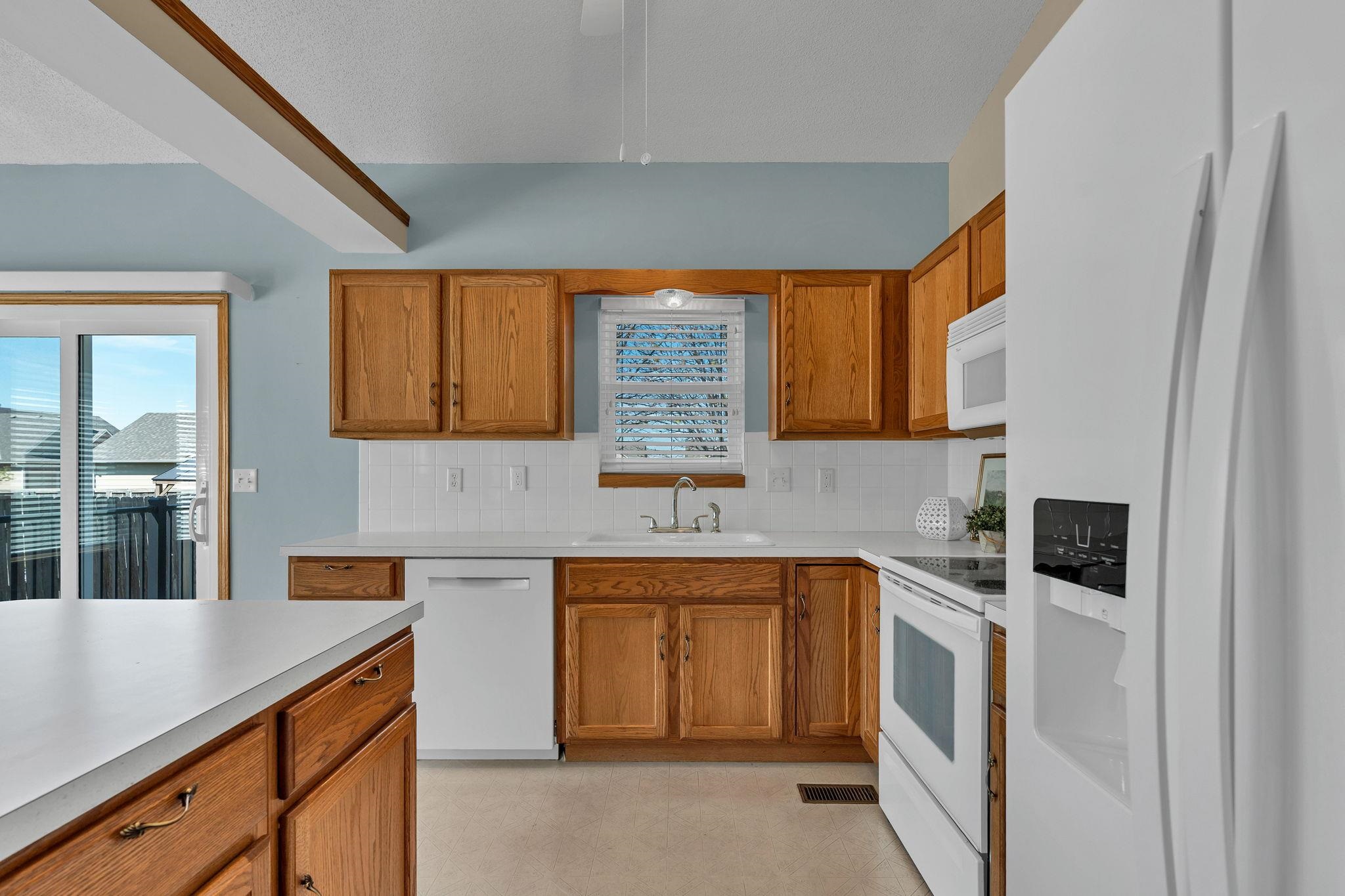 805 N Bay Country Wichita KS 67235