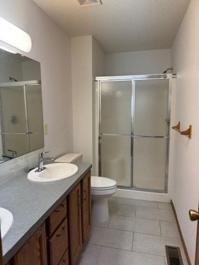 805 N Bay Country Wichita KS 67235