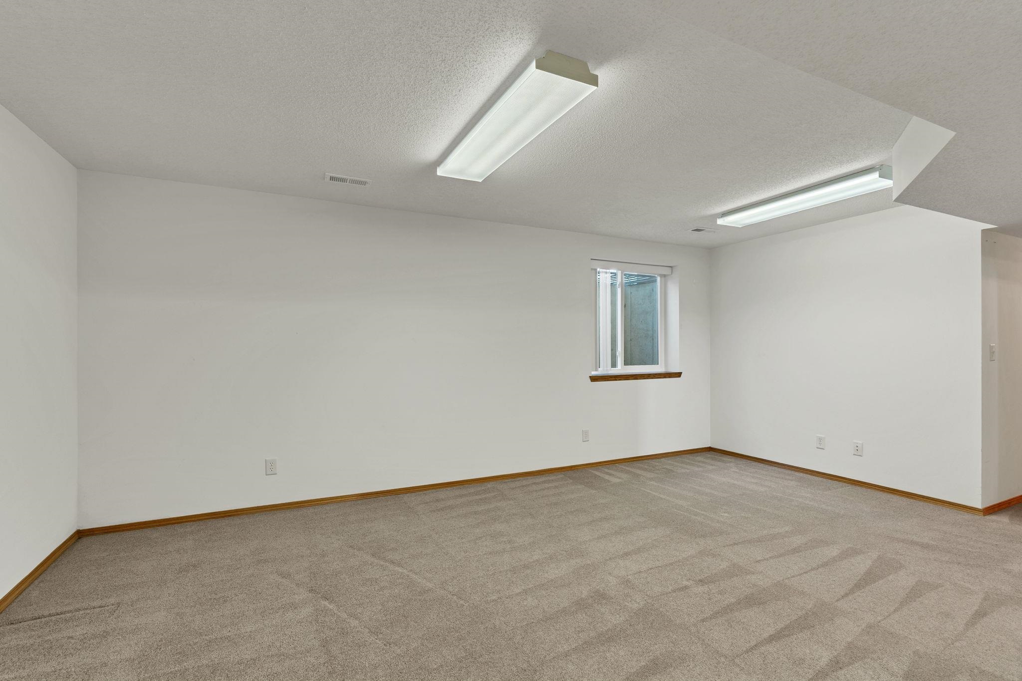 805 N Bay Country Wichita KS 67235