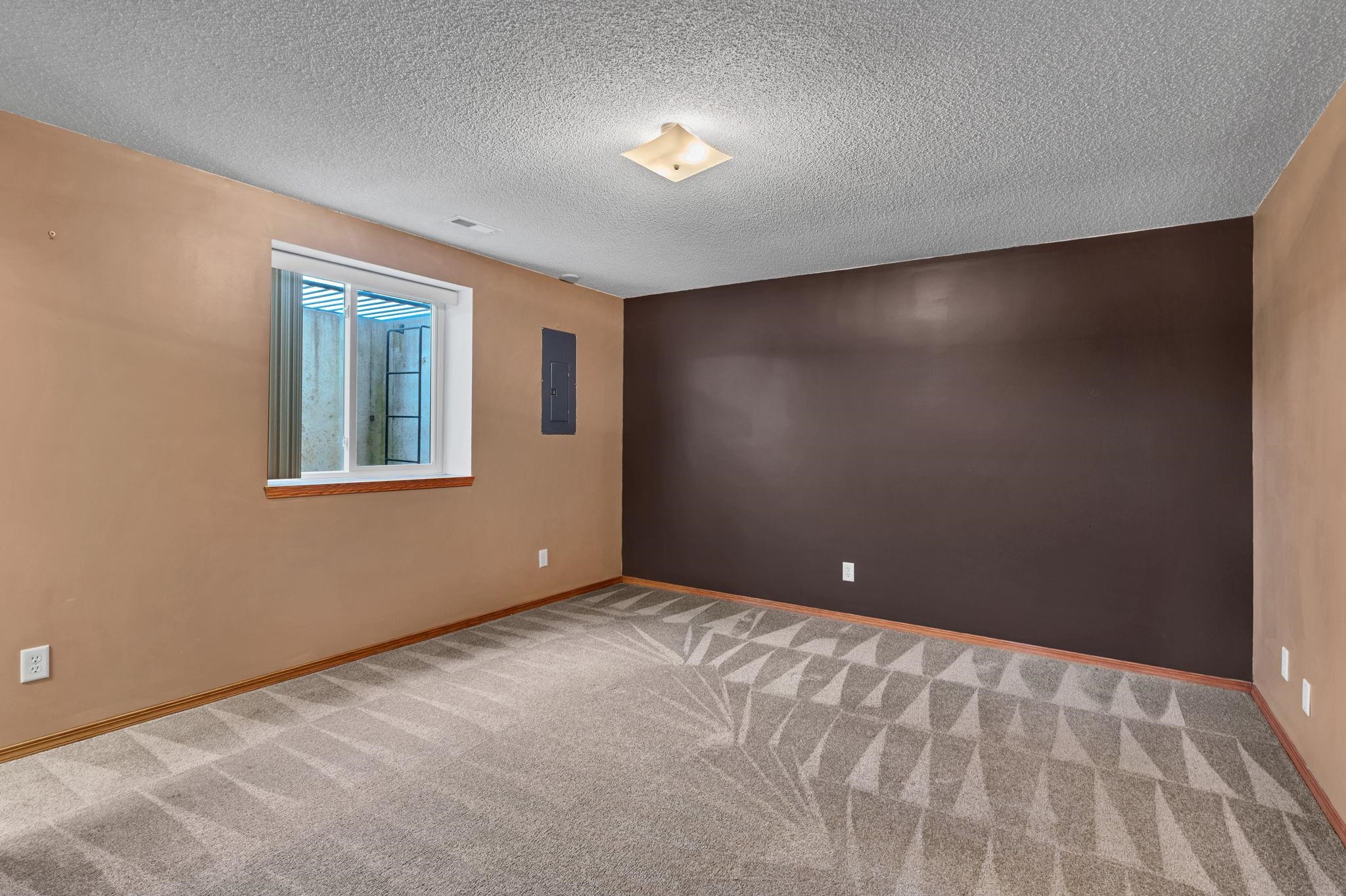 805 N Bay Country Wichita KS 67235