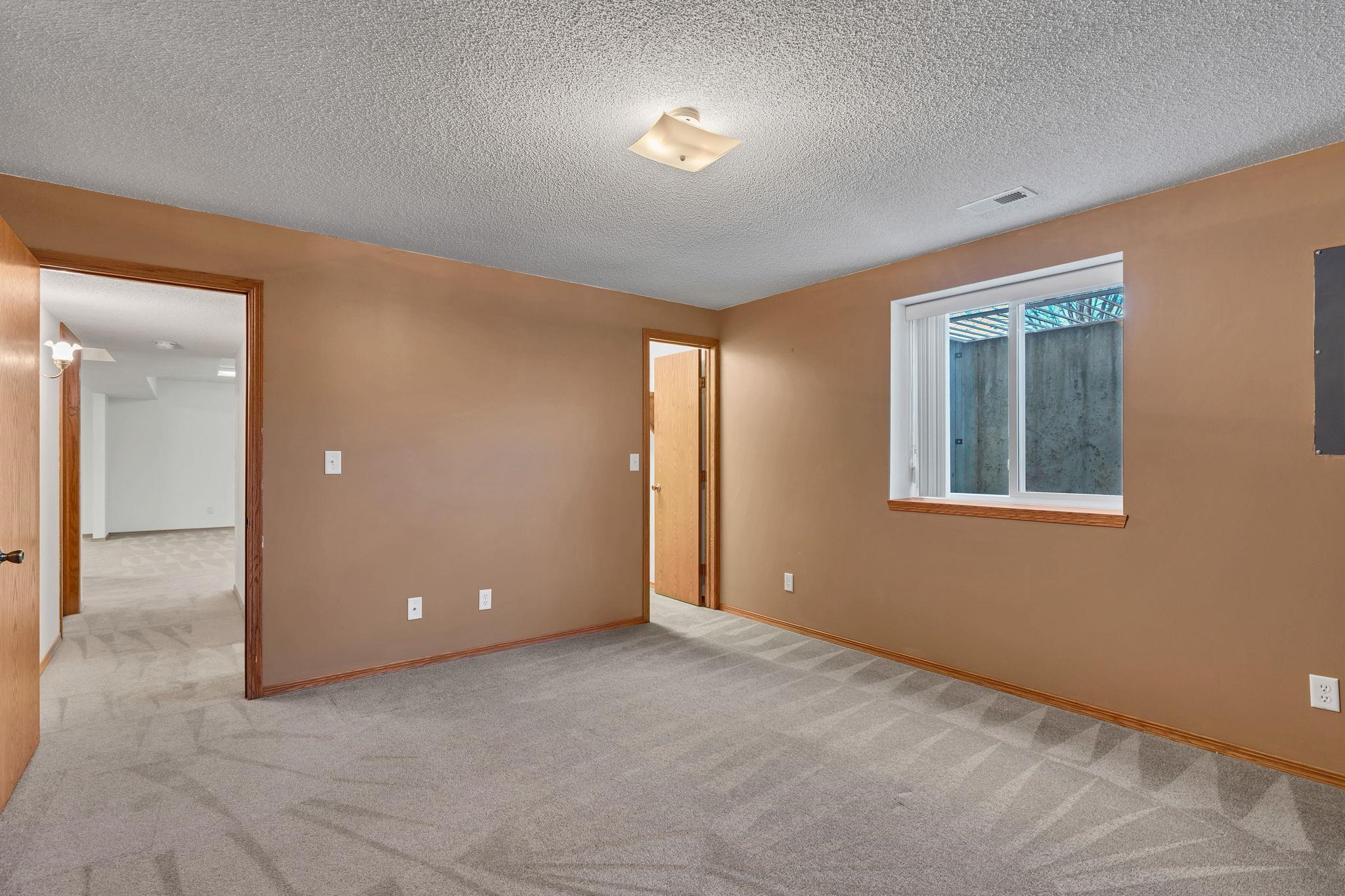 805 N Bay Country Wichita KS 67235