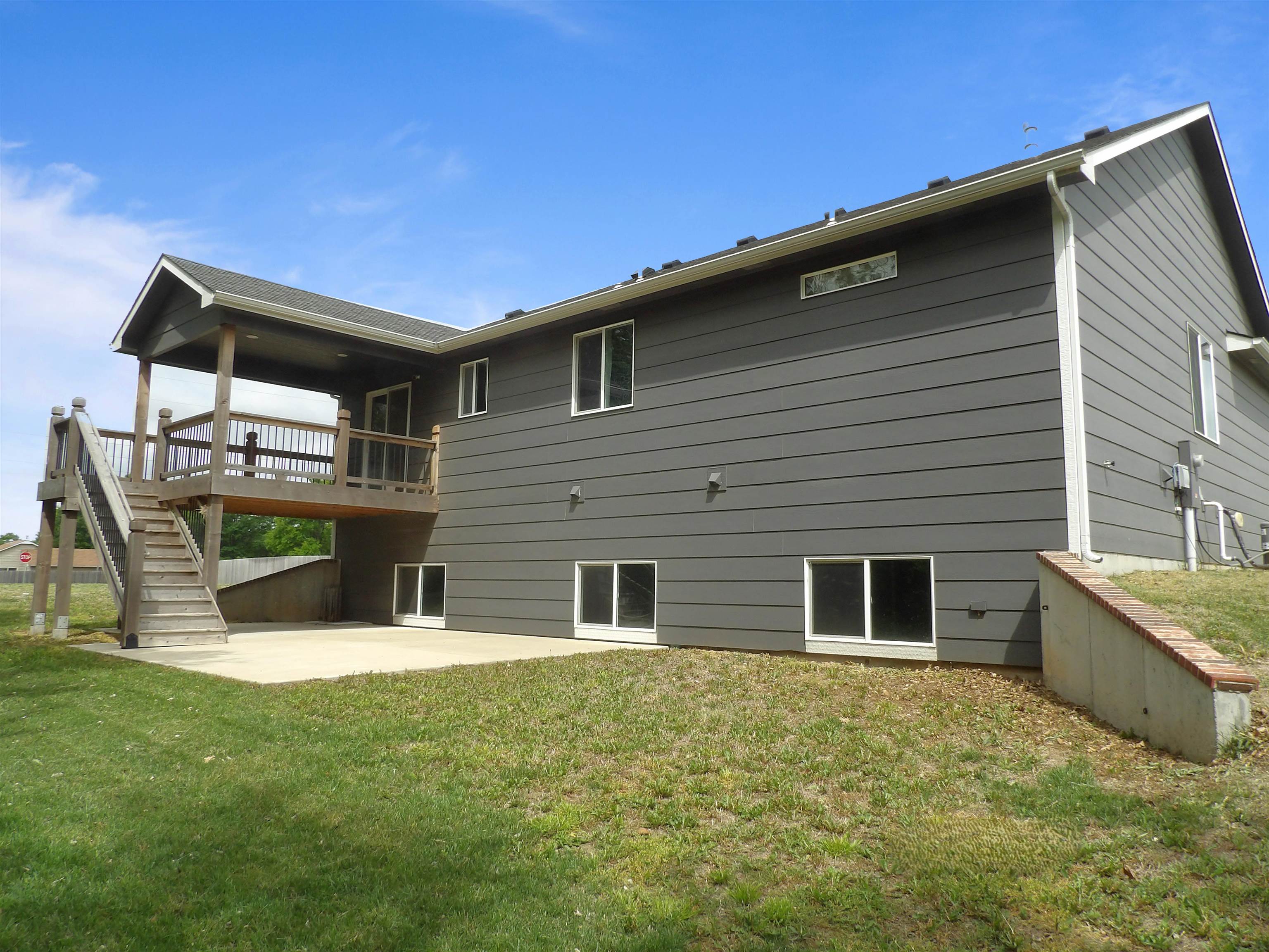 105 E Burlington Drive Mulvane KS 67110