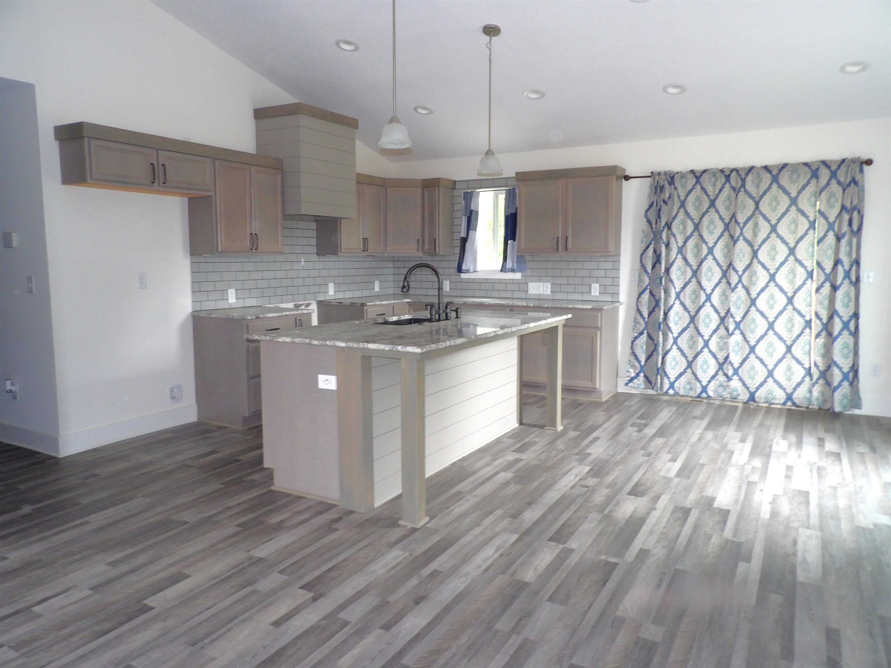 105 E Burlington Drive Mulvane KS 67110