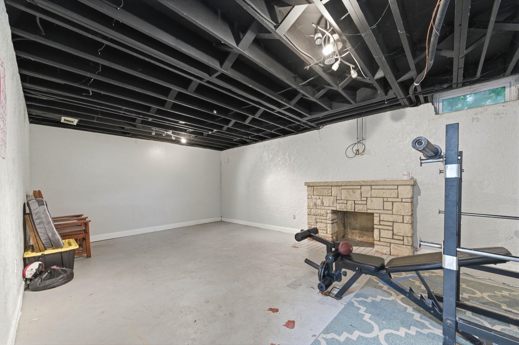 918 N Yale Wichita KS 67208