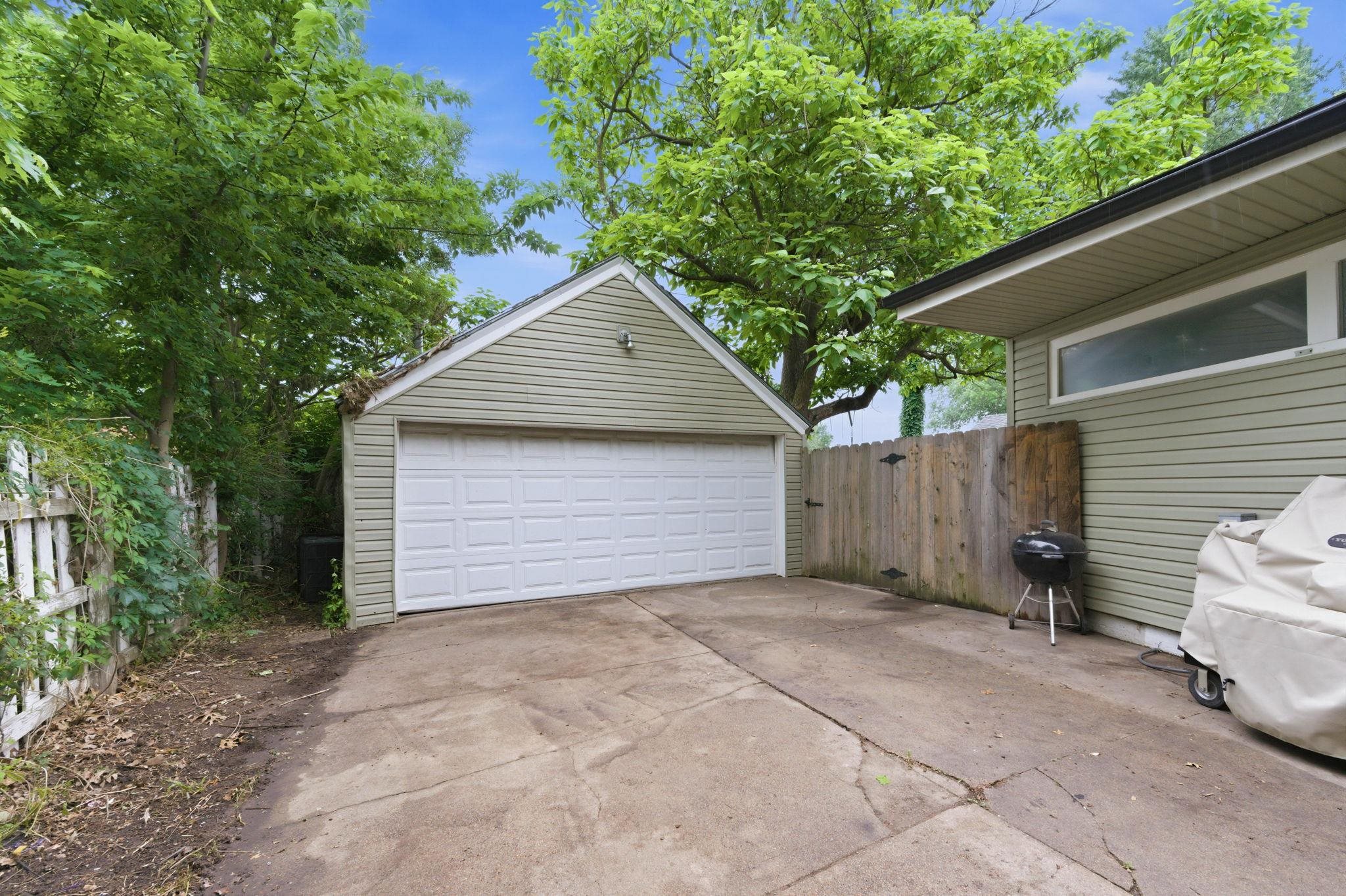918 N Yale Wichita KS 67208
