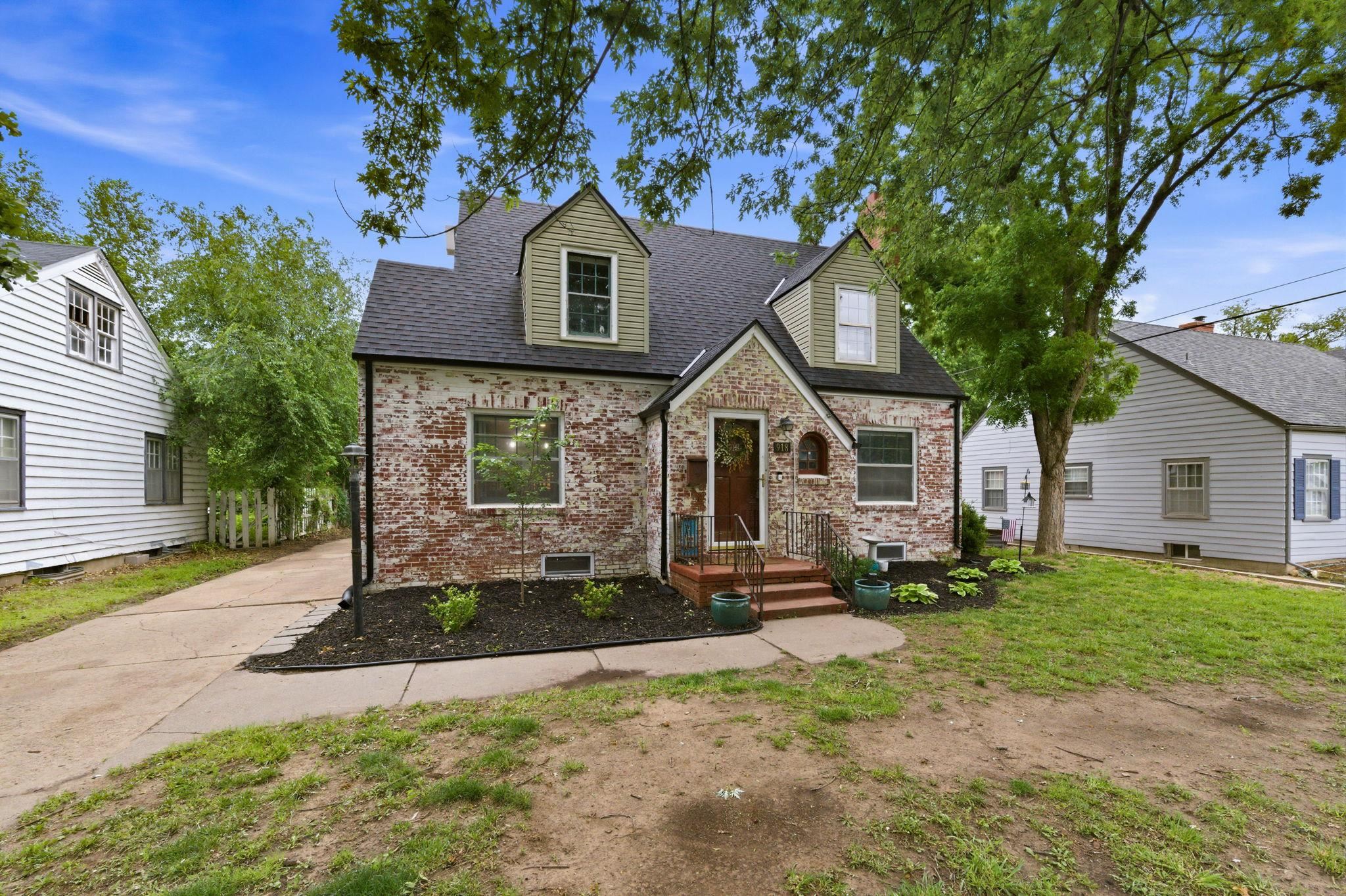 918 N Yale Wichita KS 67208