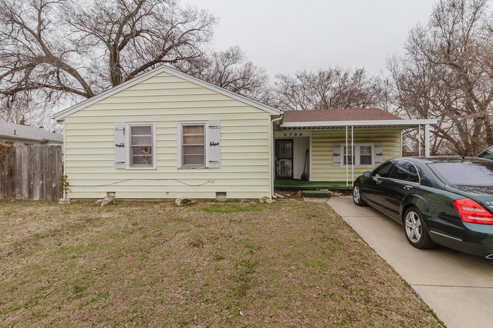 2709 N Green Wichita KS 67219