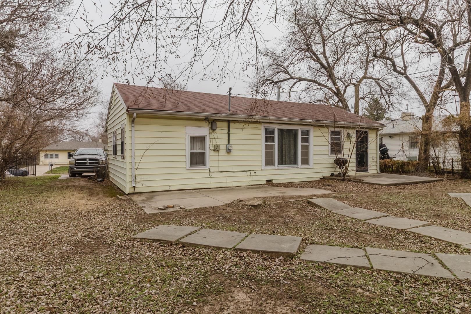 2709 N Green Wichita KS 67219