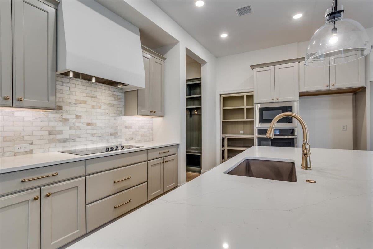 2799 N Curtis Court Wichita KS 67205