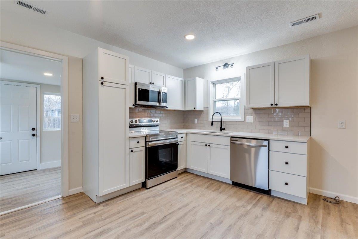 1517 S Greenwood Avenue Wichita KS 67211