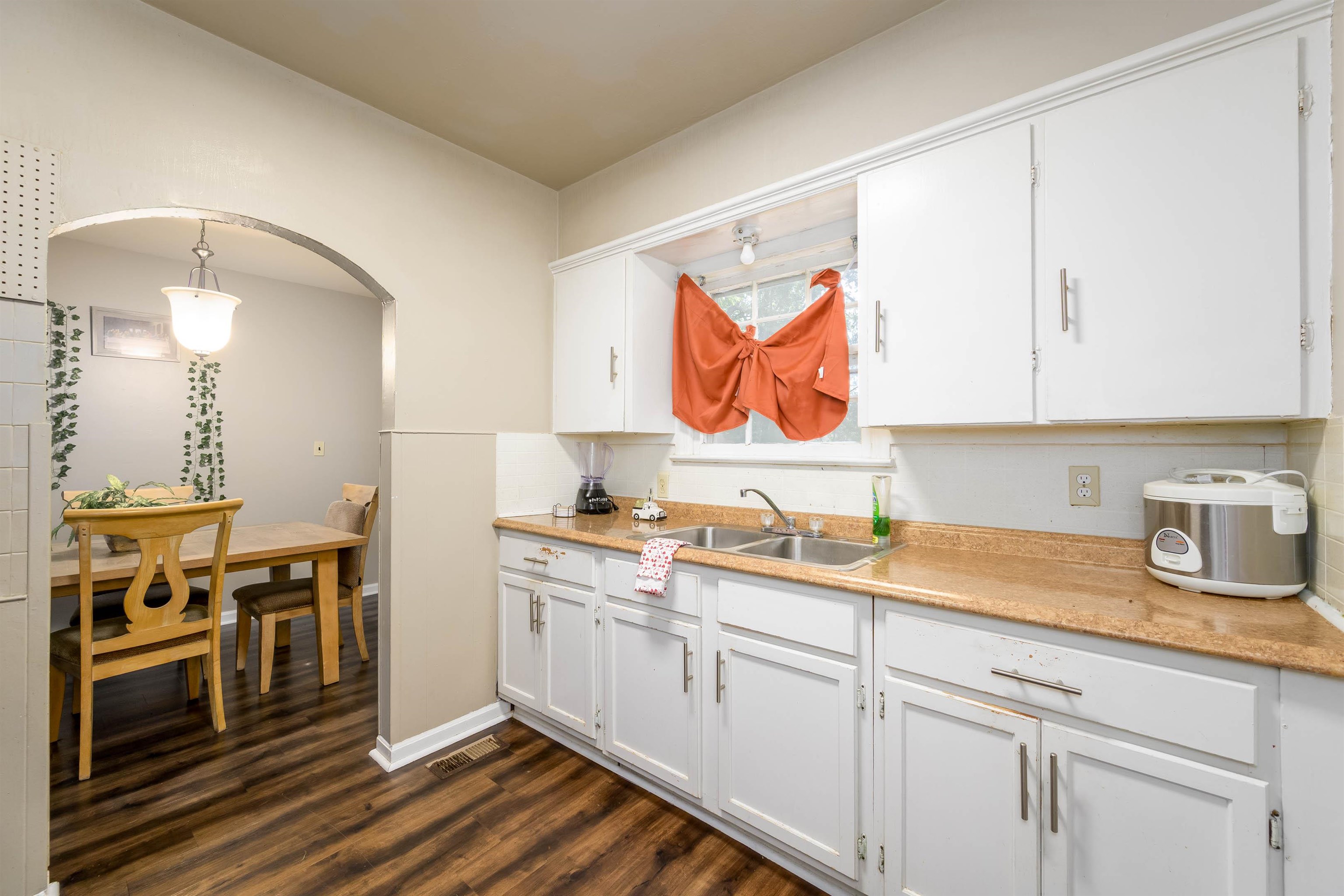 2023 S Terrace Drive Wichita KS 67218-5043