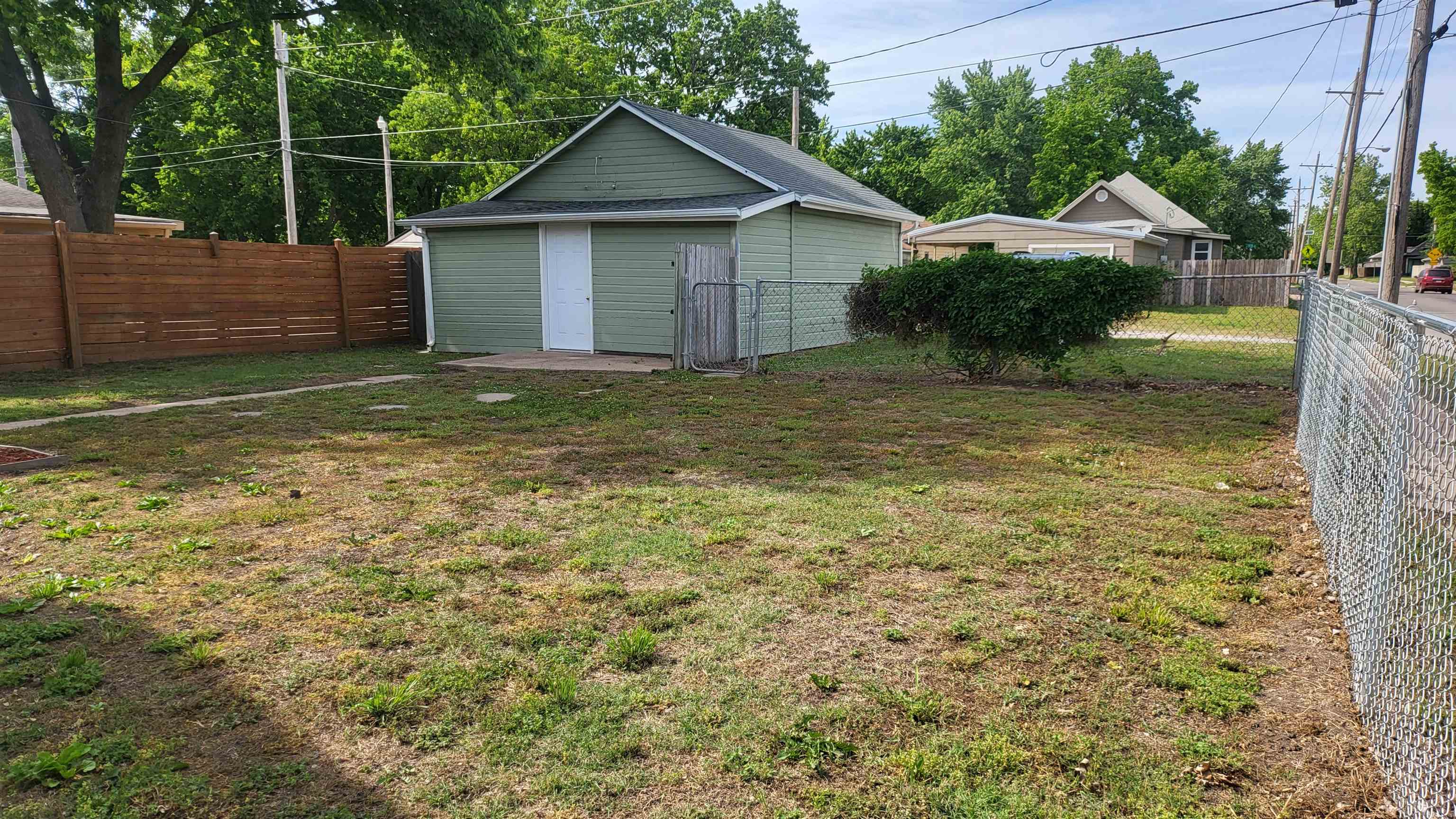 520 E 15th Winfield KS 67156