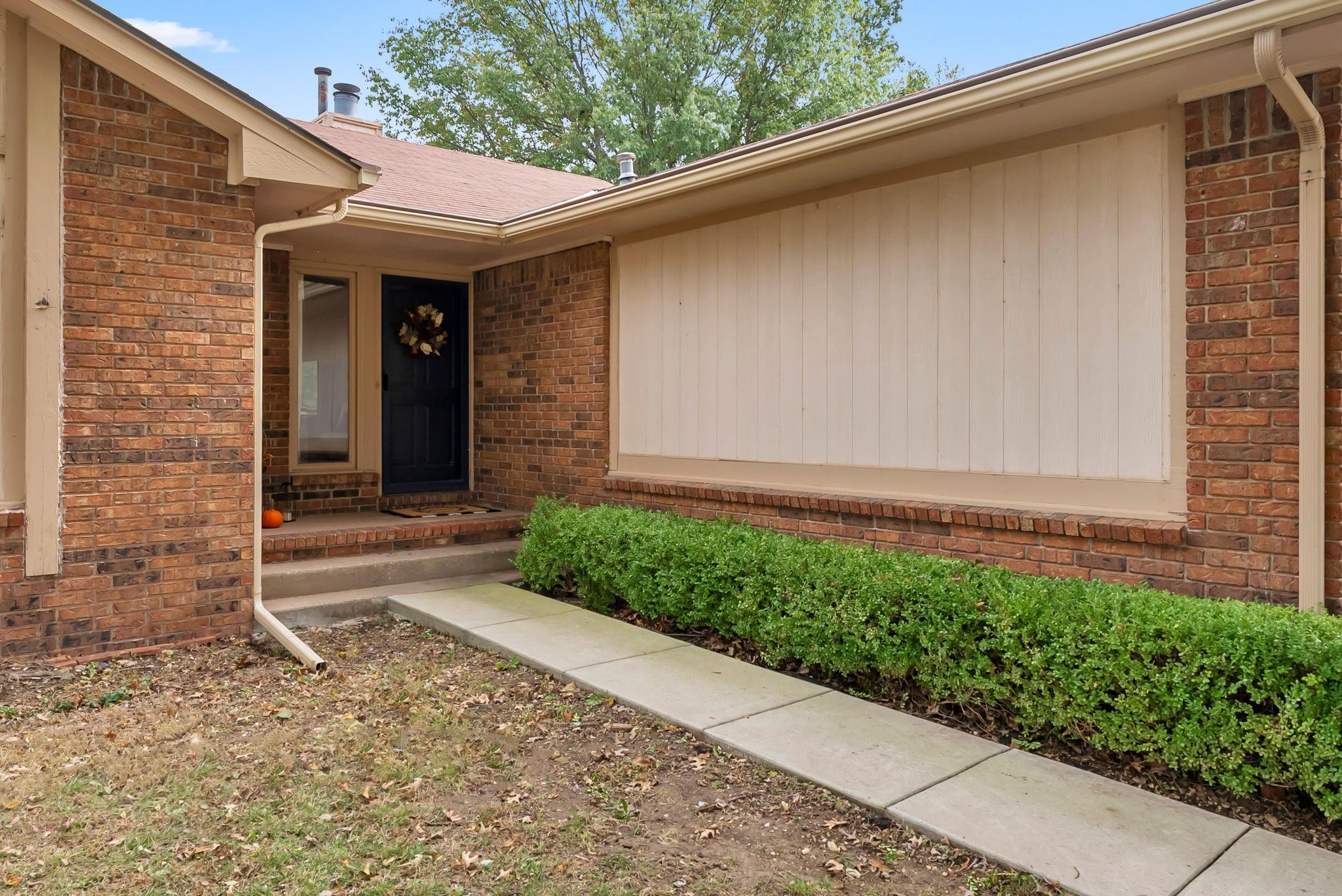 1462 N Parkridge Street Wichita KS 67212