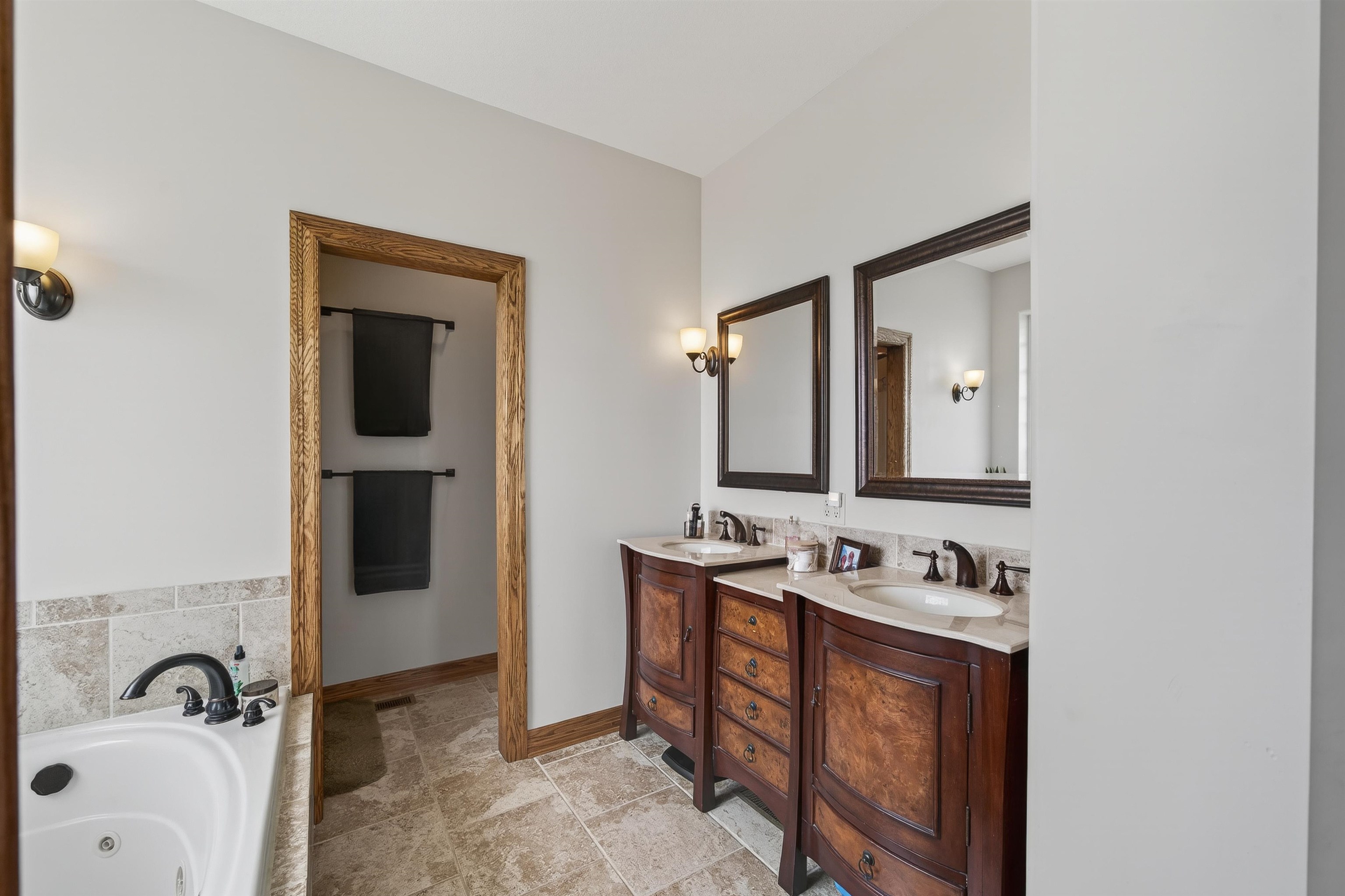 2100 N East Lake Road Newton KS 67114