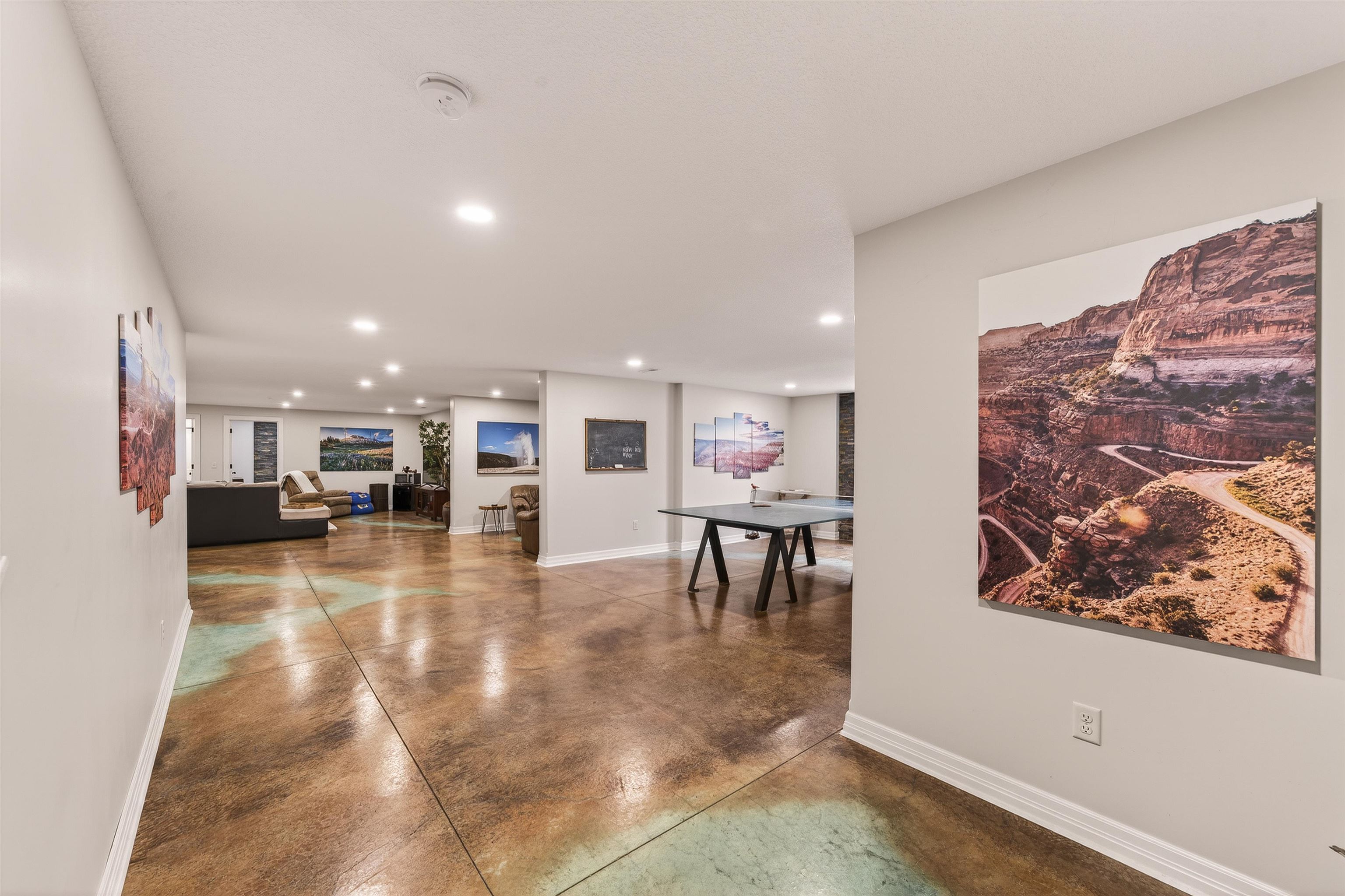 2100 N East Lake Road Newton KS 67114