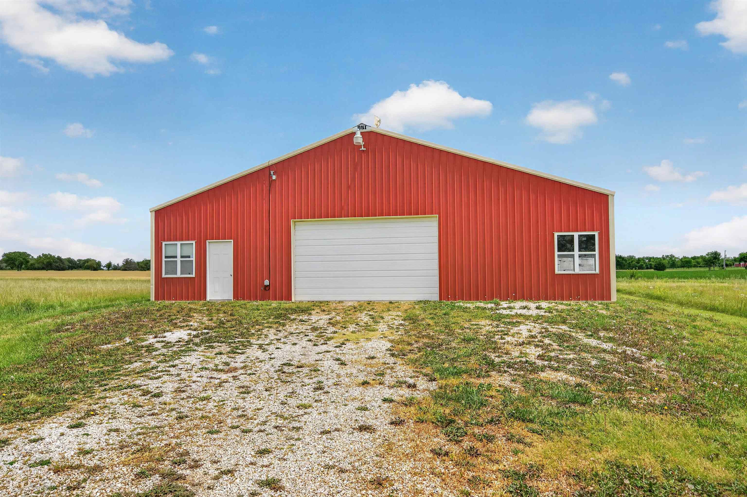 2100 N East Lake Road Newton KS 67114