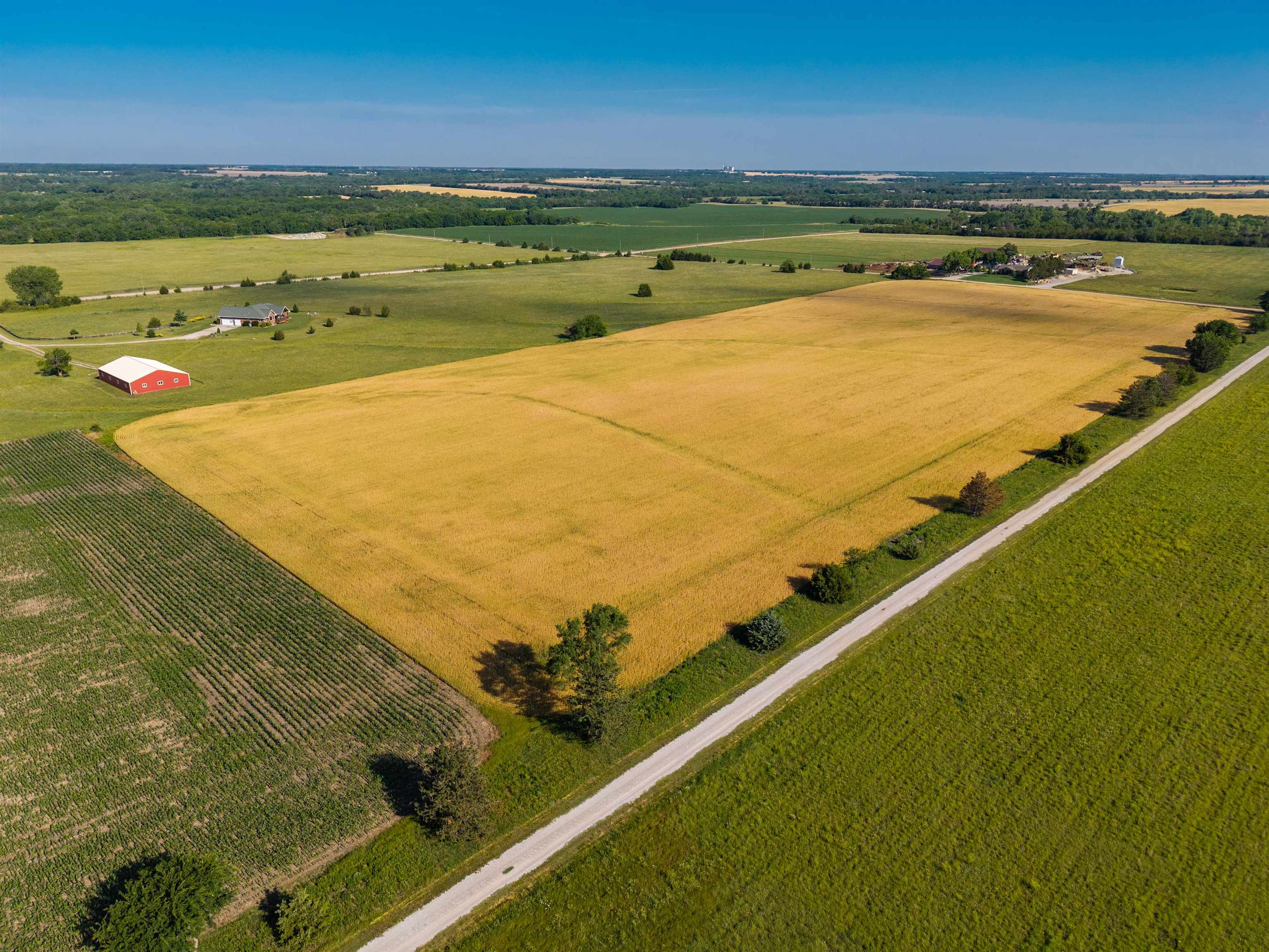 2100 N East Lake Road Newton KS 67114