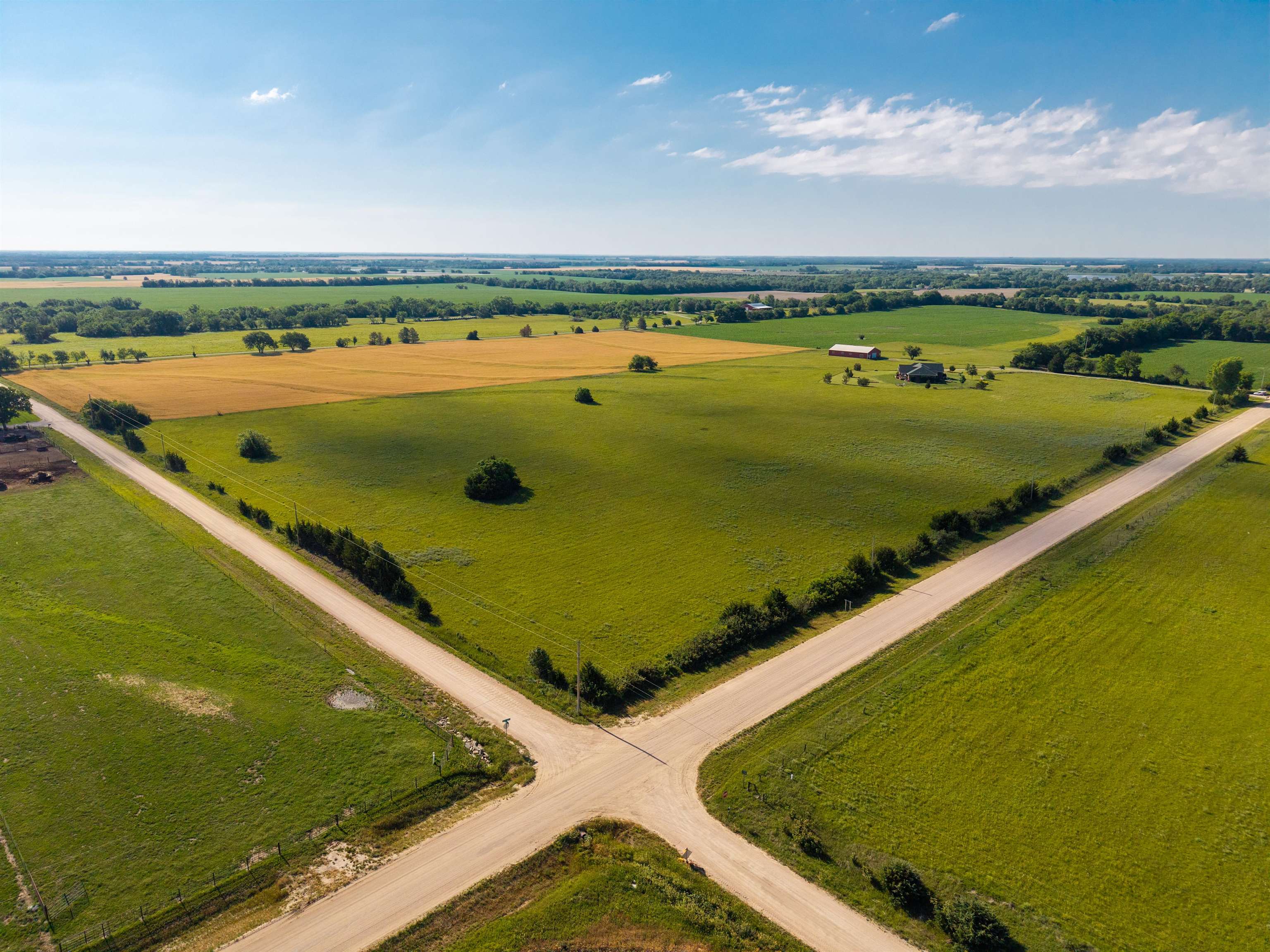 2100 N East Lake Road Newton KS 67114