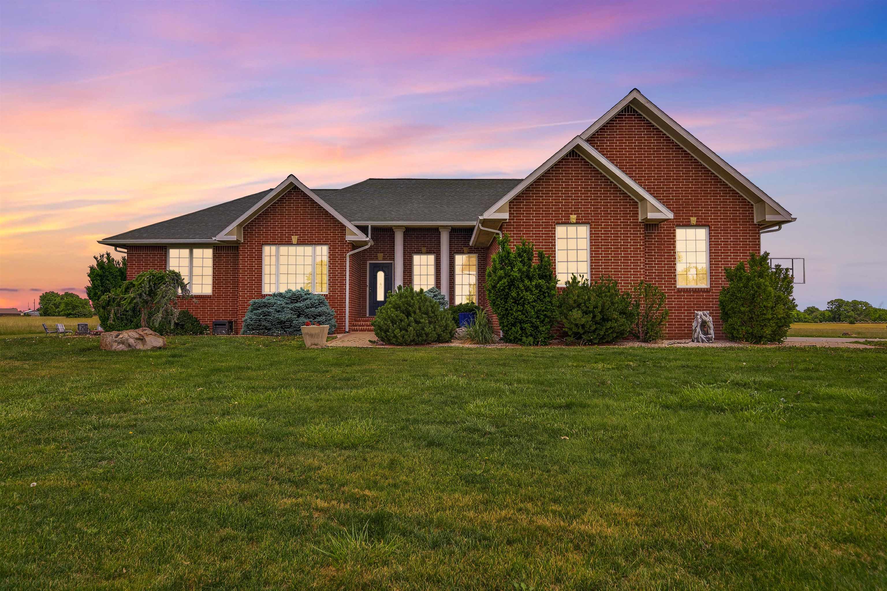 2100 N East Lake Road Newton KS 67114