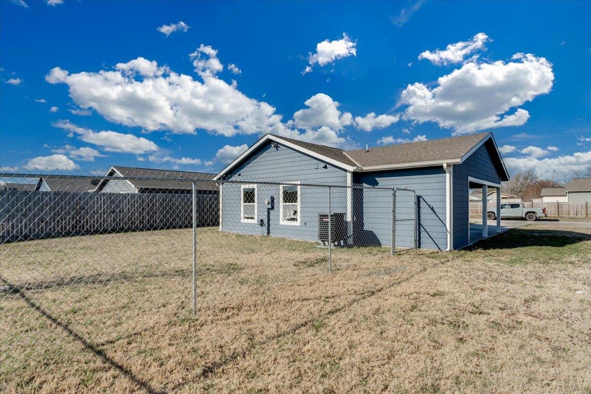 4406 S Ellis Wichita KS 67216