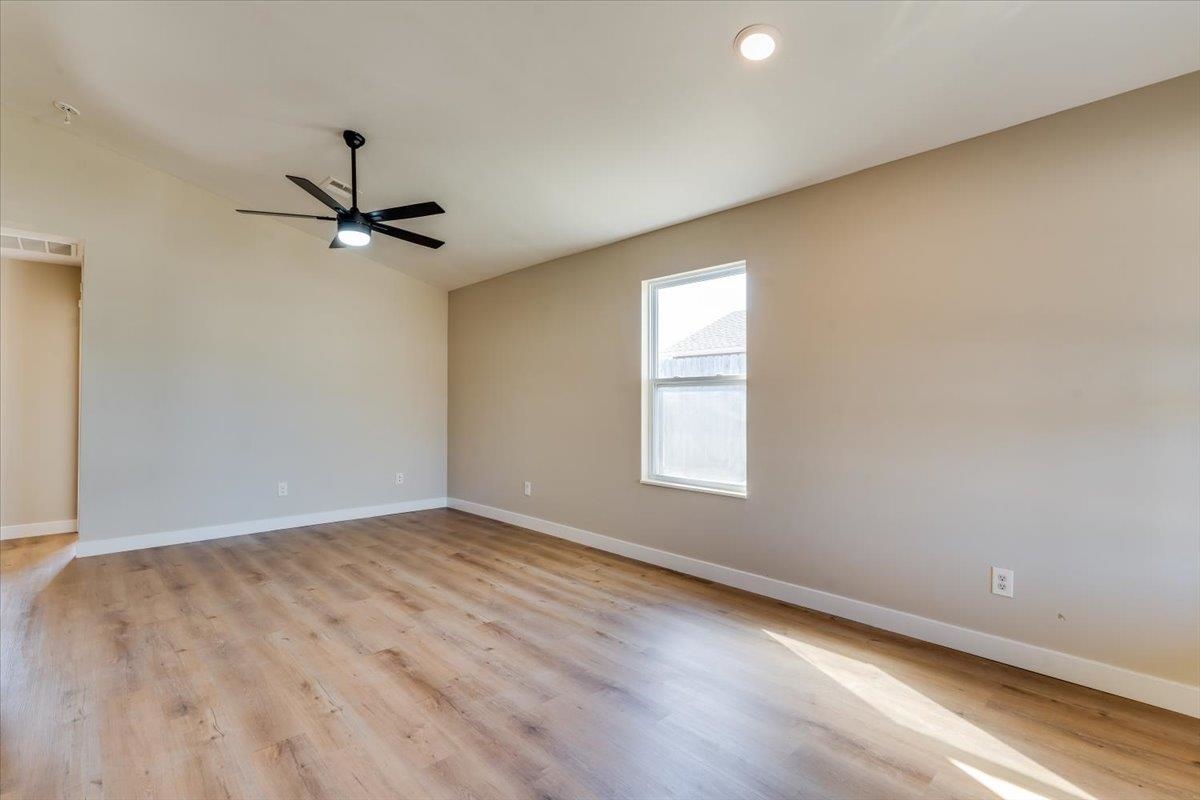 4406 S Ellis Wichita KS 67216