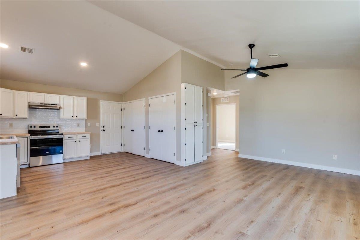 4406 S Ellis Wichita KS 67216