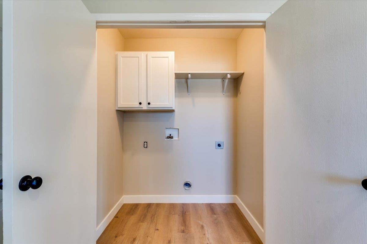 4406 S Ellis Wichita KS 67216
