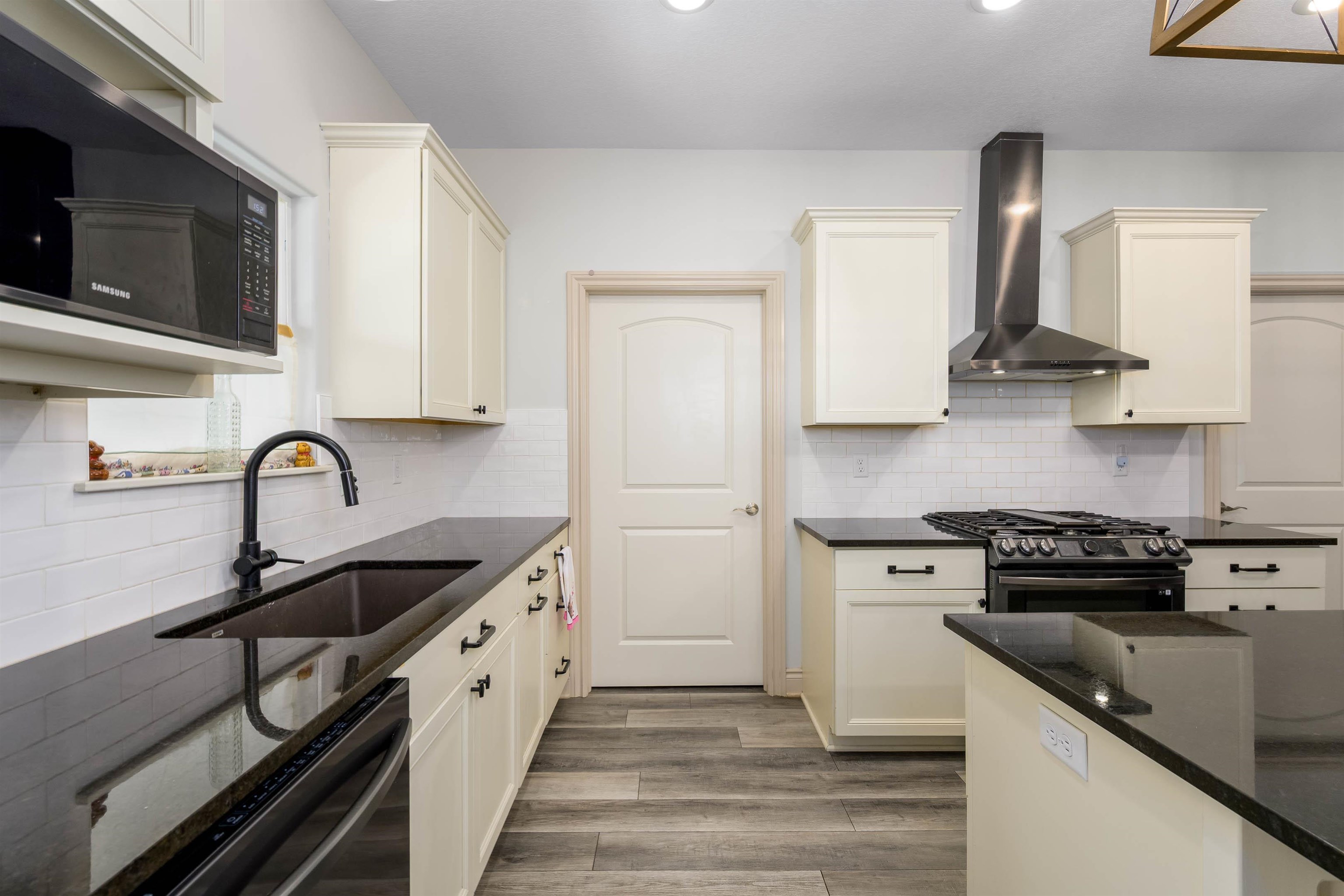 6733 E Central Park Avenue Bel Aire KS 67226