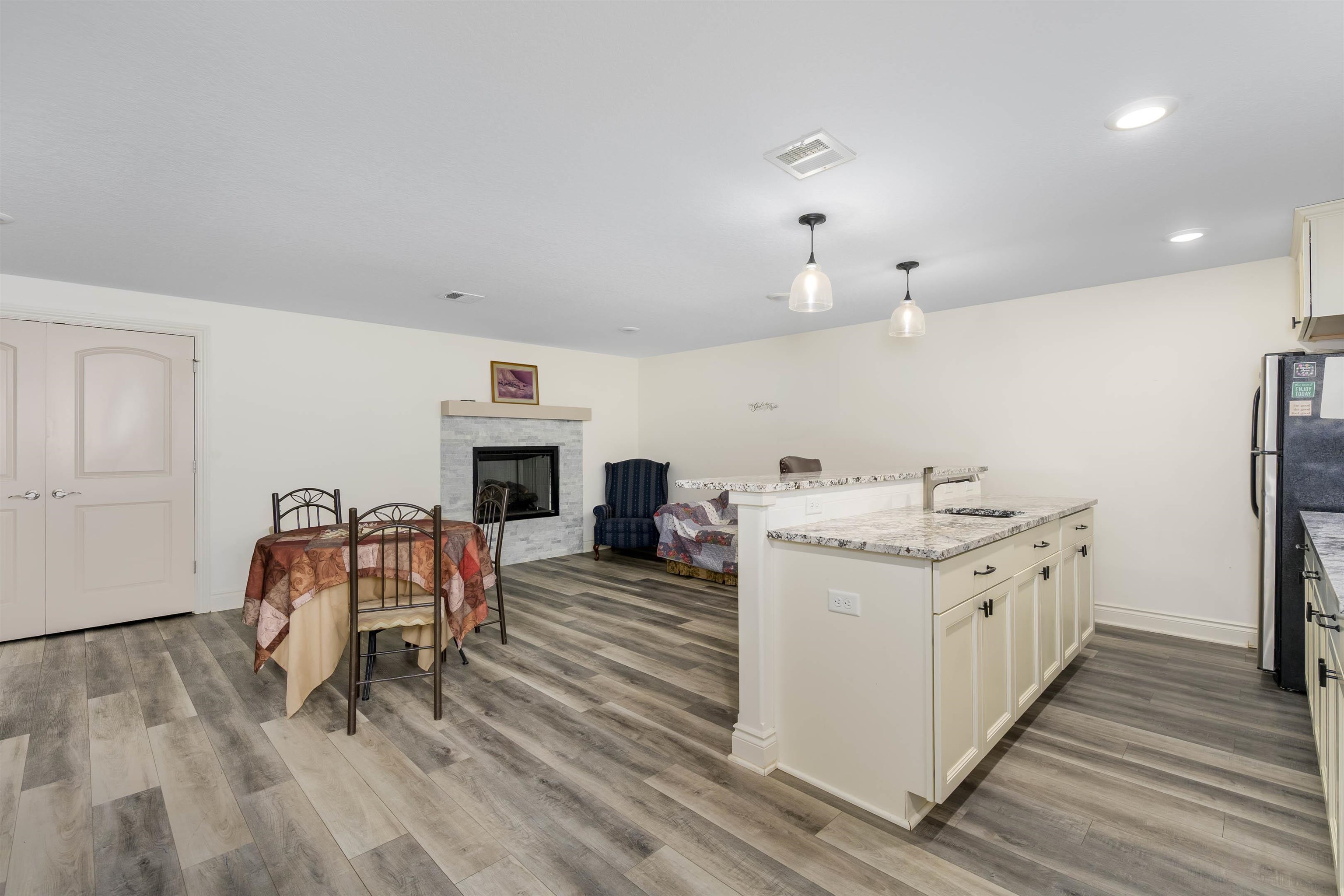 6733 E Central Park Avenue Bel Aire KS 67226