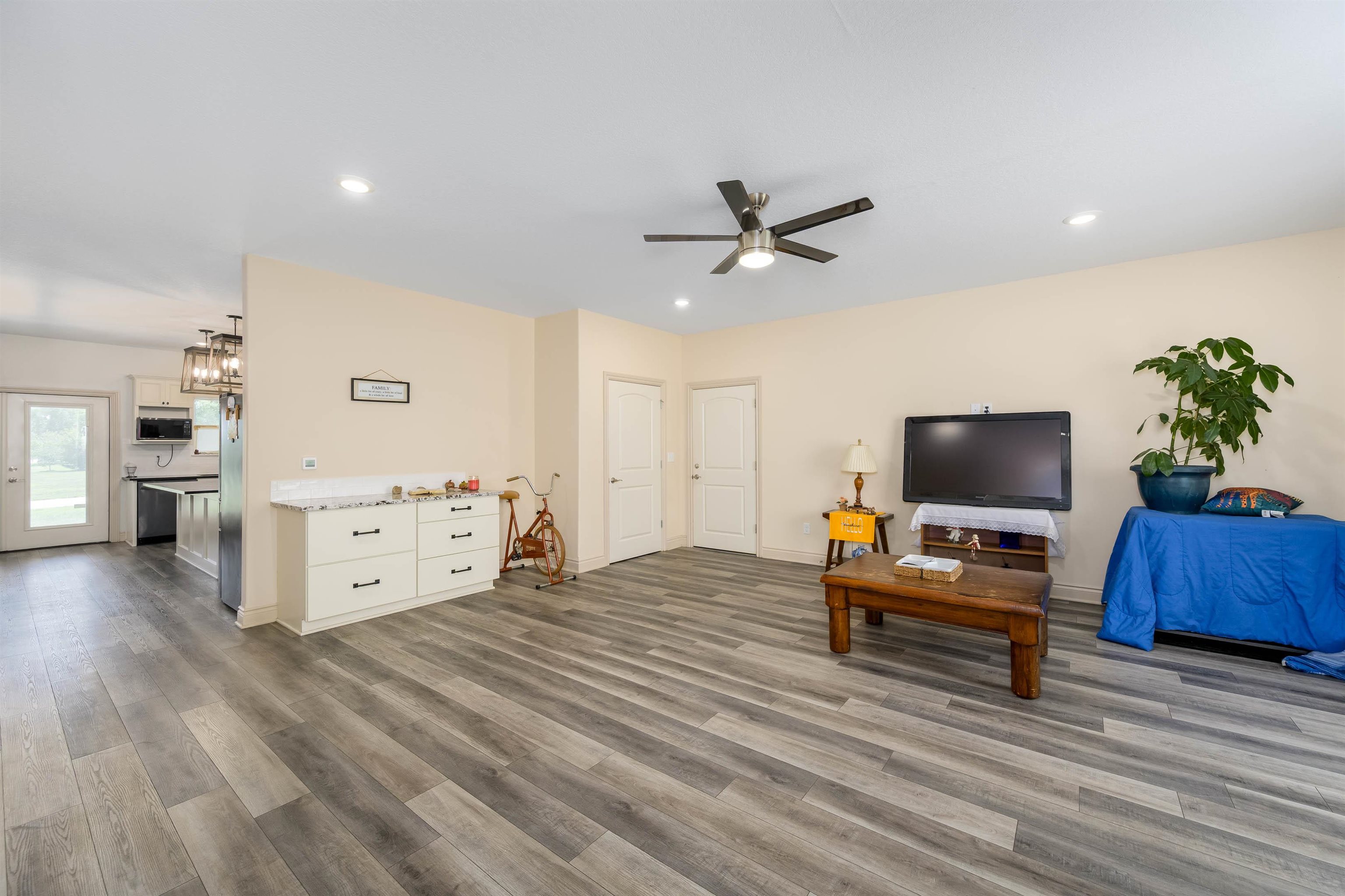 6733 E Central Park Avenue Bel Aire KS 67226