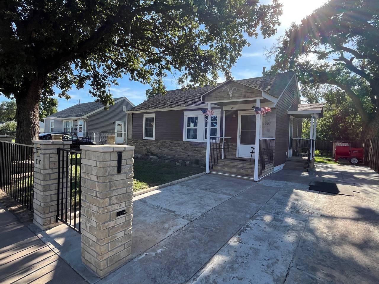 1207 N Hydraulic Street Wichita KS 67214