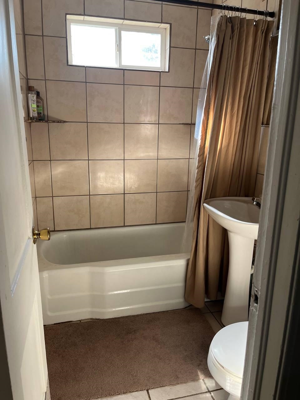 1207 N Hydraulic Street Wichita KS 67214