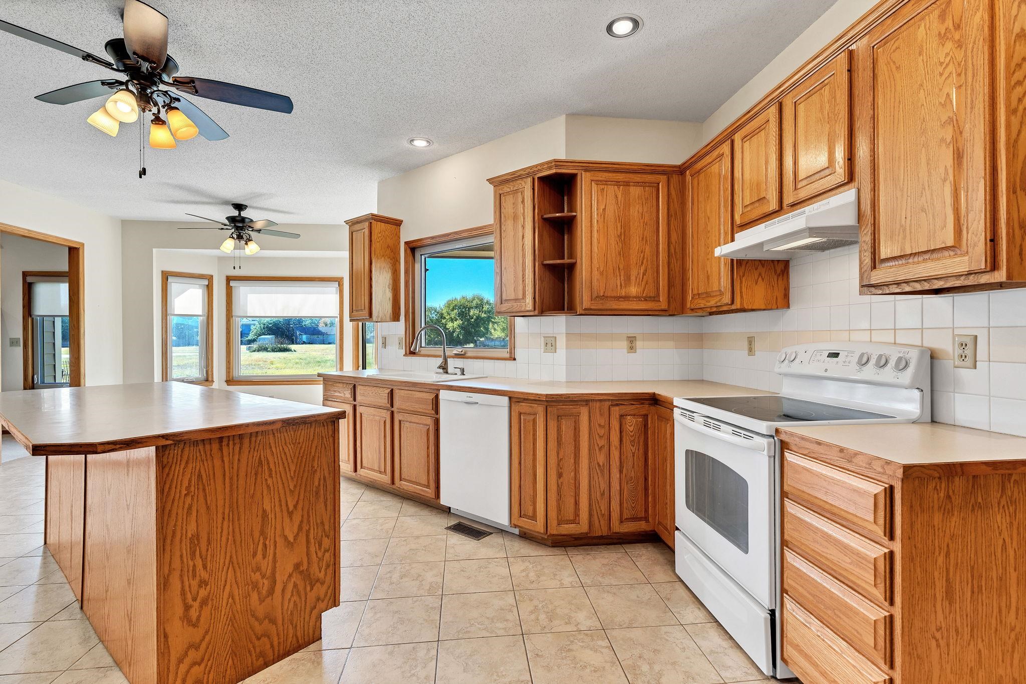 829 N Cedar Park Street Wichita KS 67235